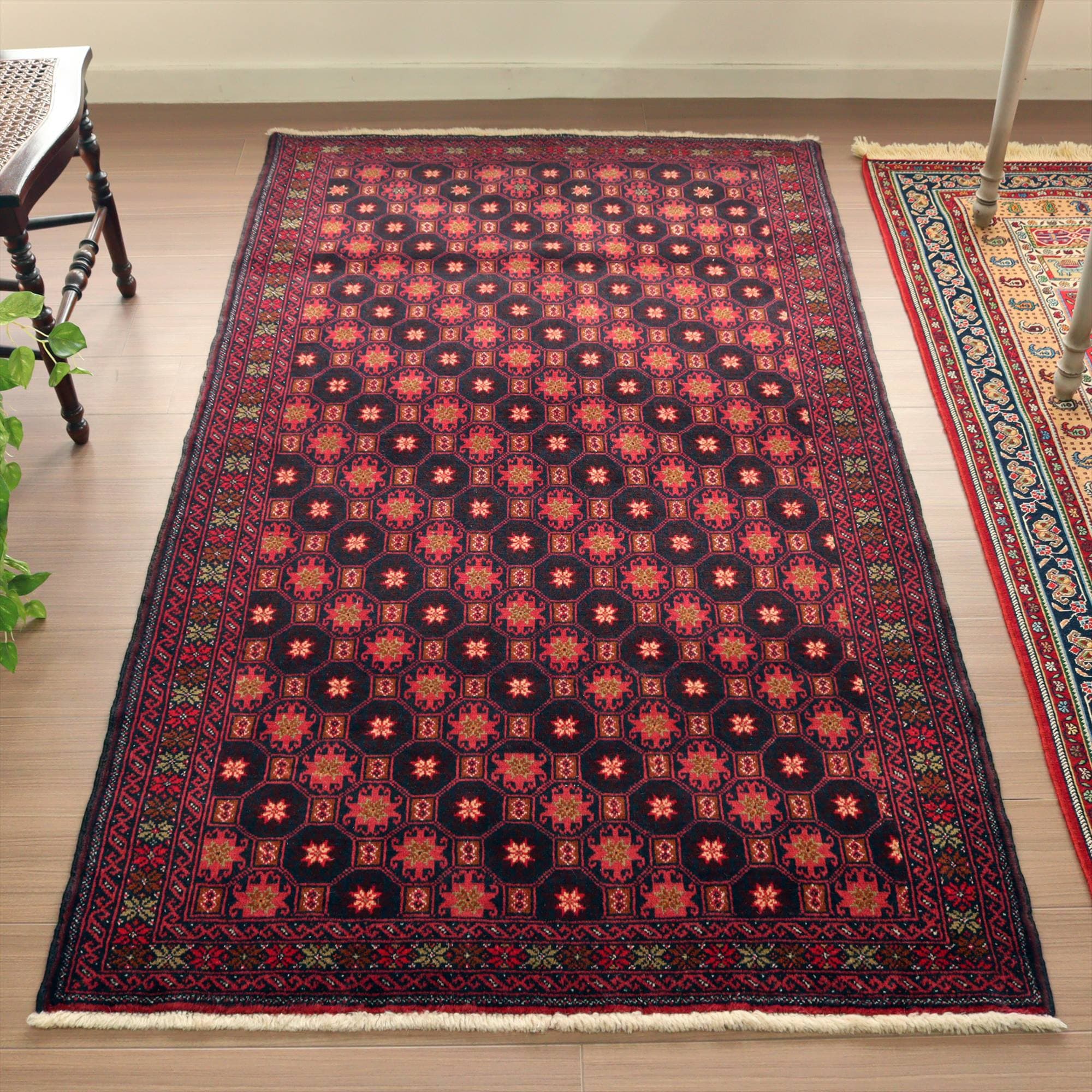 手織り絨毯 バルーチ193×107cm 連なる幾何学モチーフ
