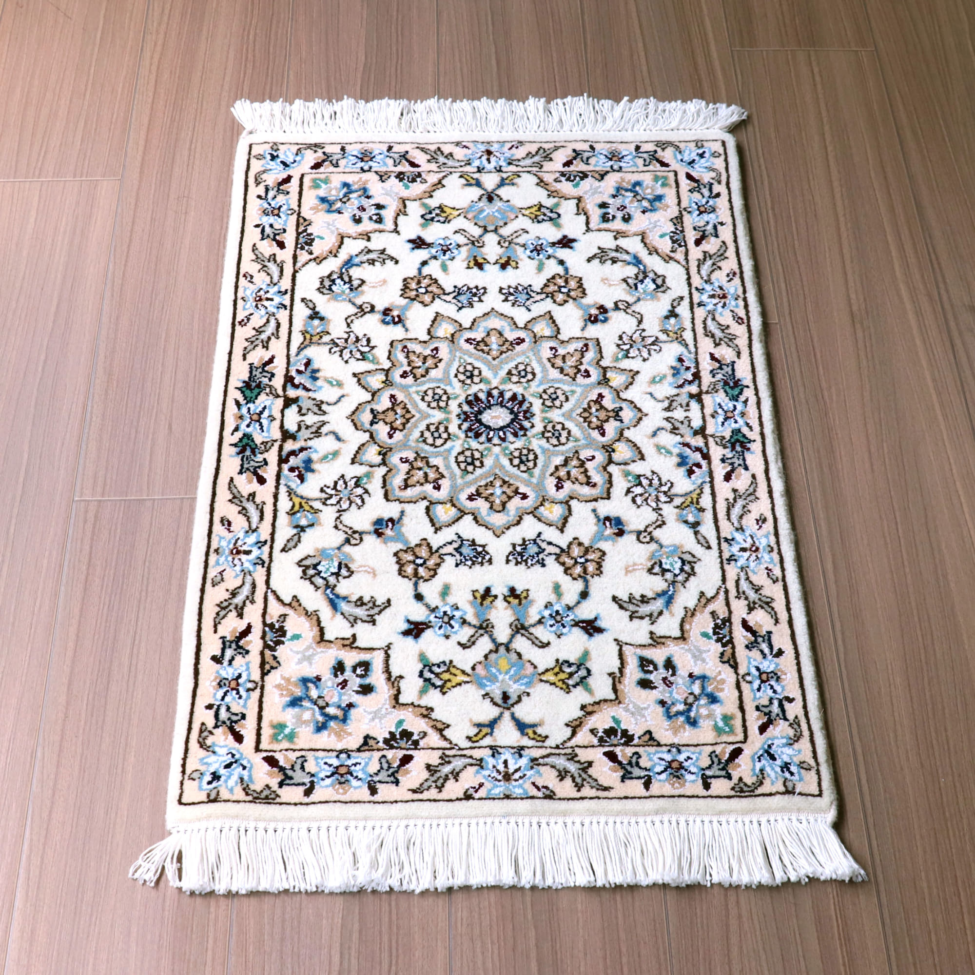 ペルシャ絨毯　ナイン産 9L 77×50cm 花のアラベスク　アイボリー　玄関マットサイズ