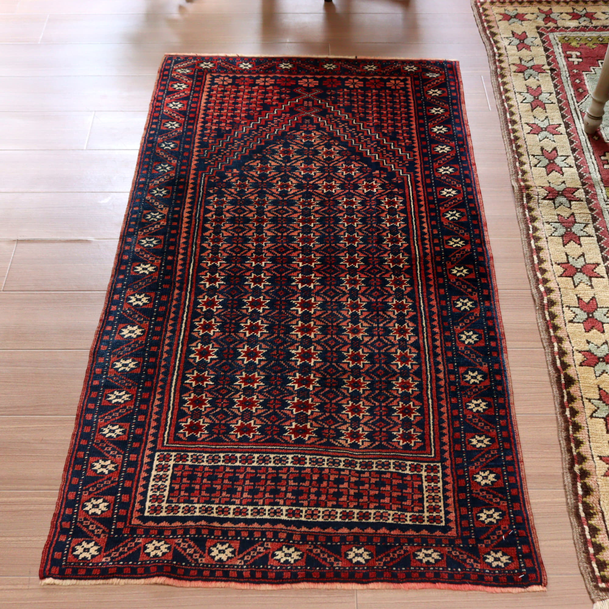 トライバルラグ 手織り絨毯 トルコ146×80cm ヤージベディル