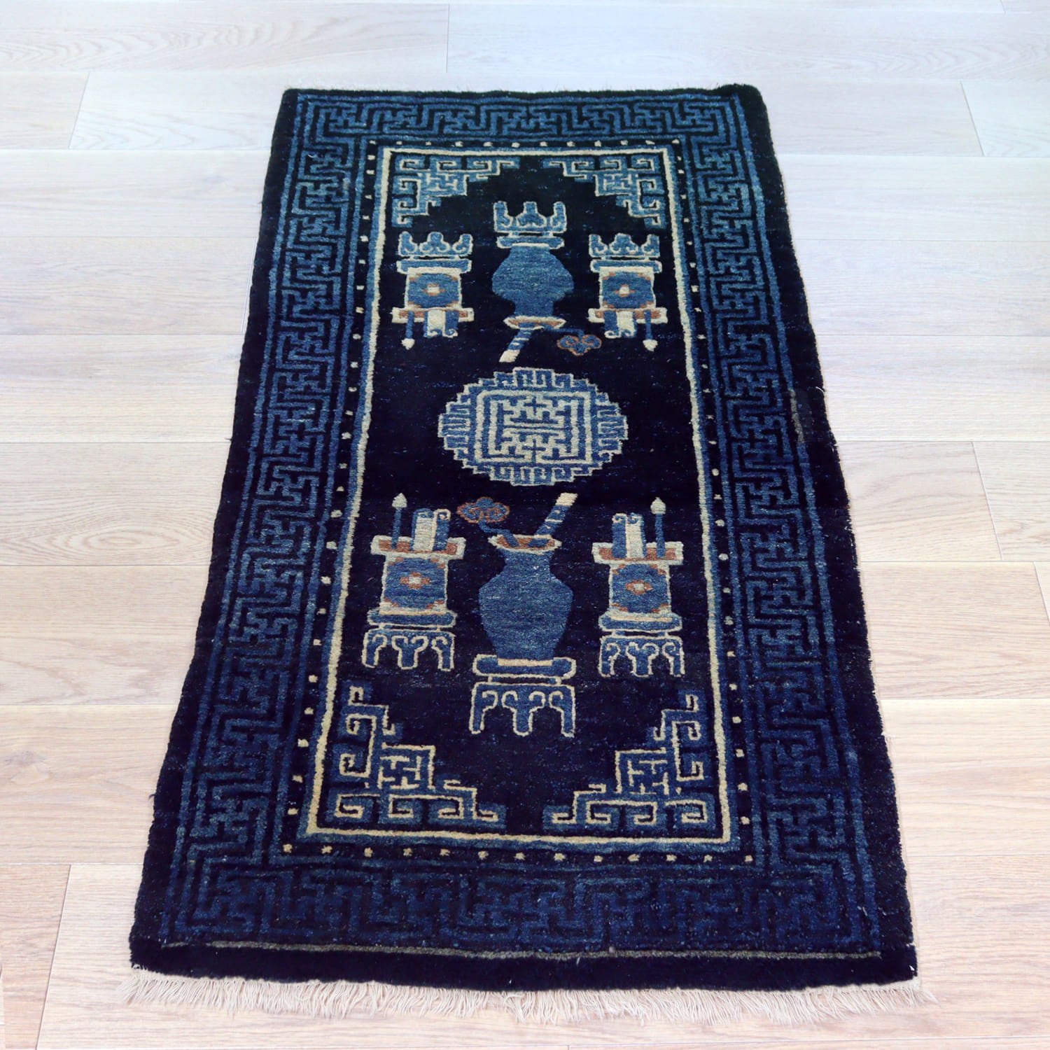 【15%OFF】アンティークラグ 清王朝時代の中国絨毯134×68cm 書道道具
