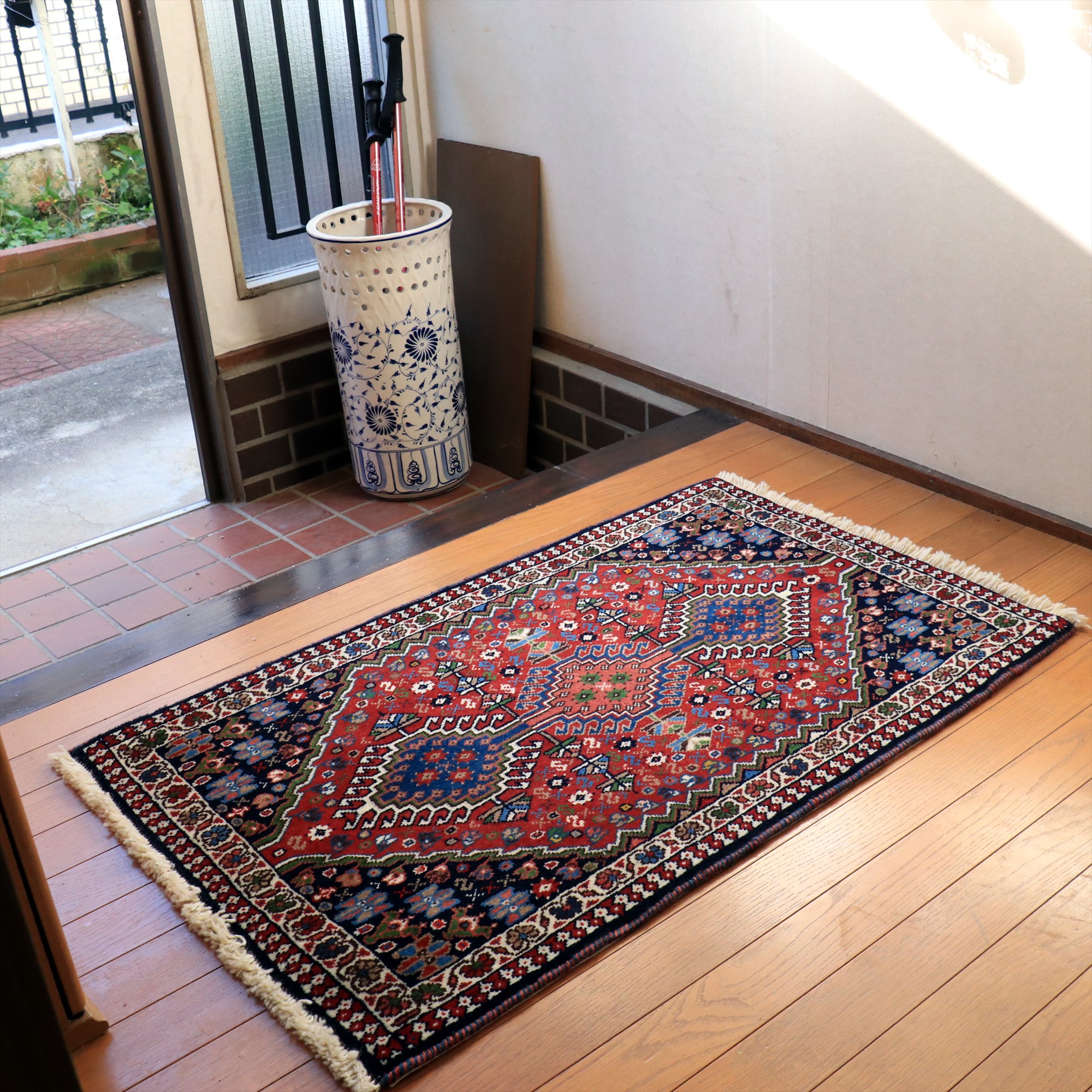 部族絨毯 イラン南部 ヤラメ100×60cm ドラゴンのモチーフ