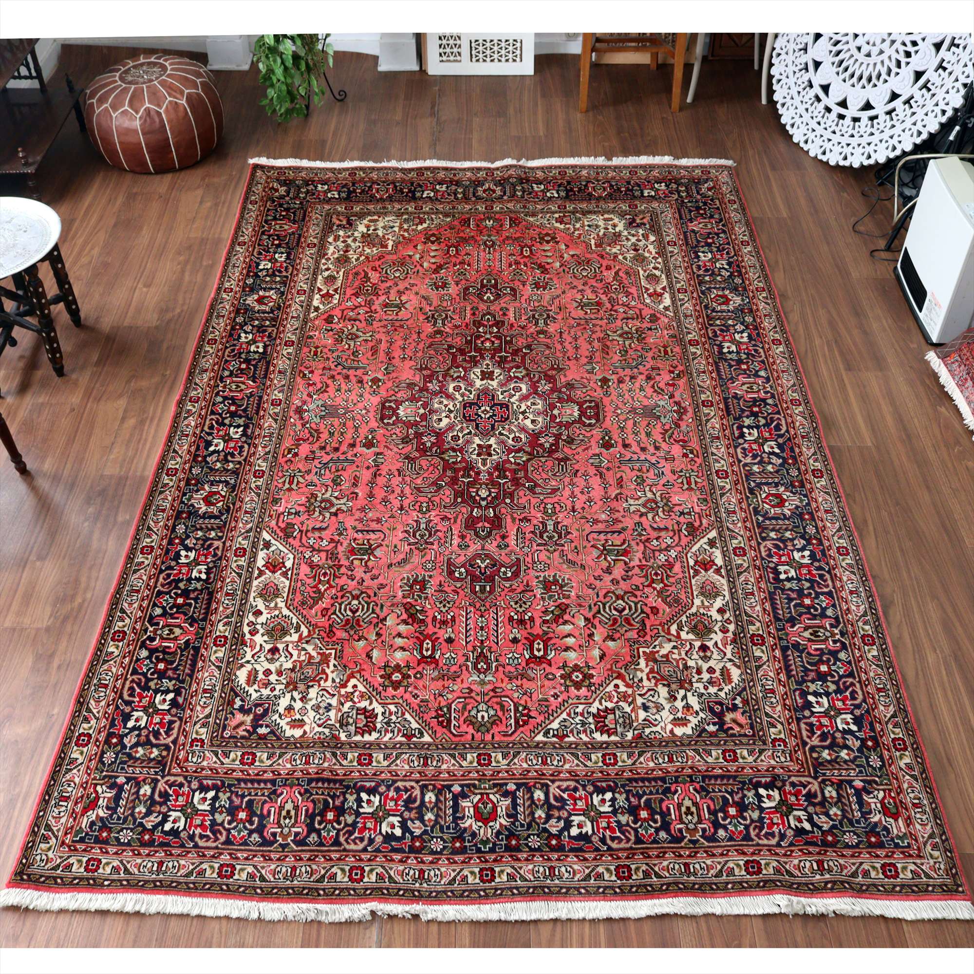 ペルシャ絨毯 タブリーズ産296×201cm メダリオンと小花