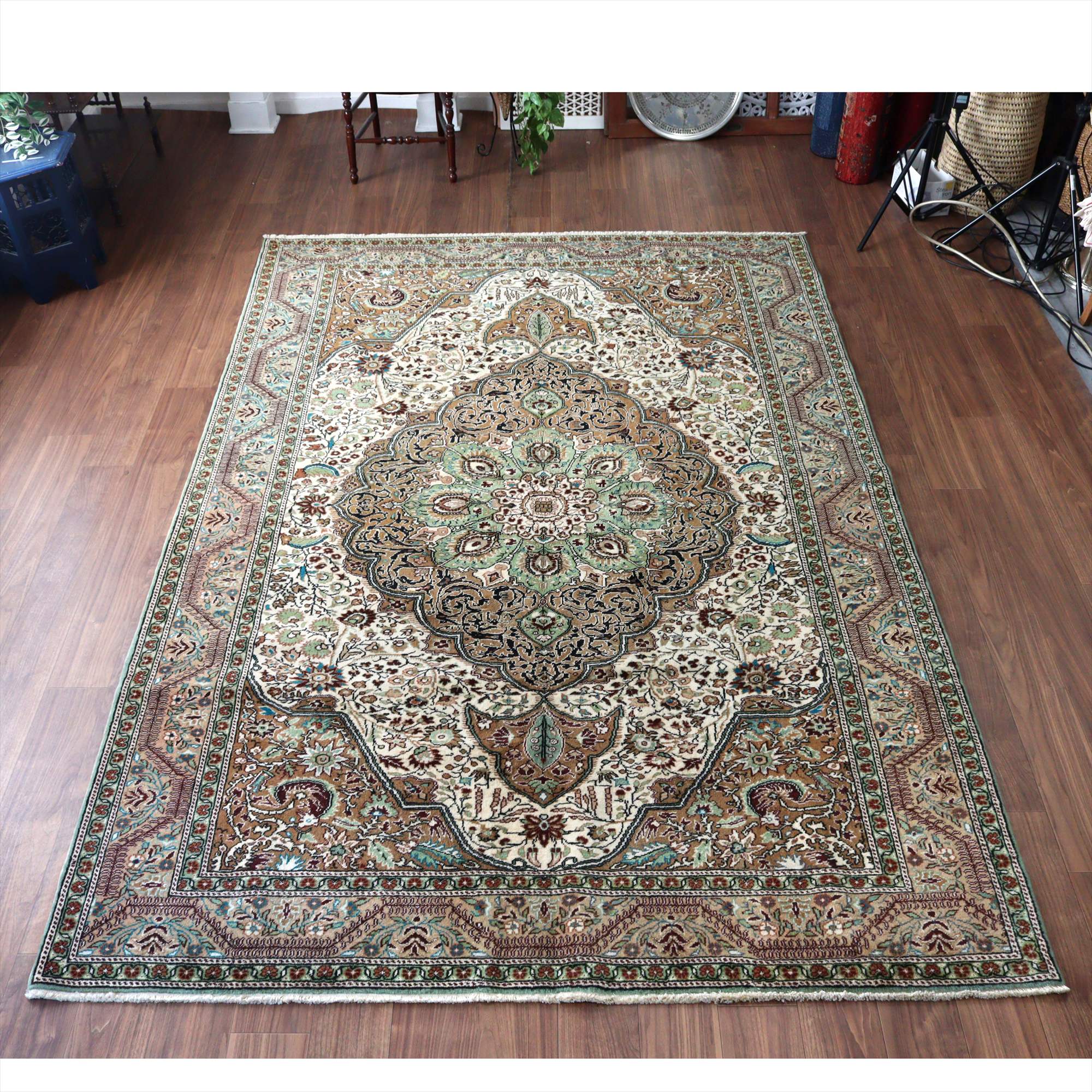 トルコの手織り絨毯 カイセリ ６平米297×201cm 花形のメダリオン グリーン＆ブラウン