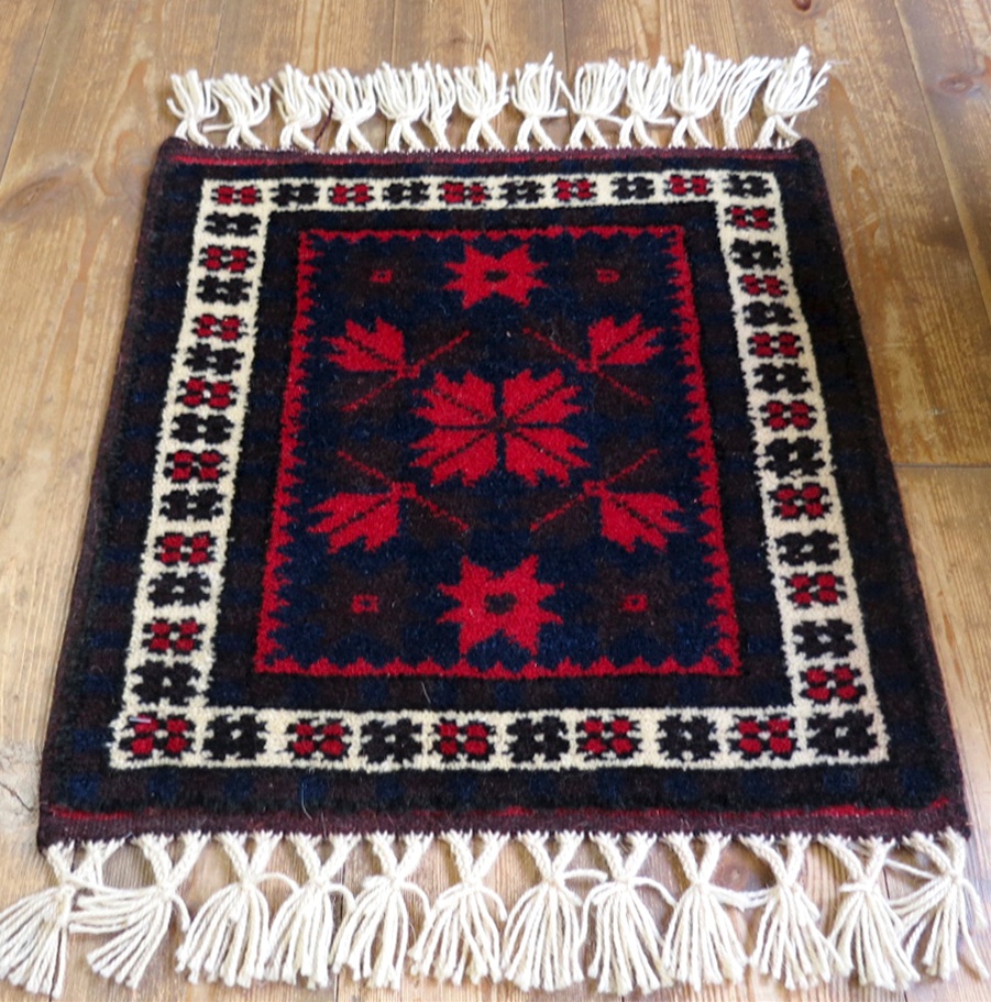 トルコ絨毯/ミニサイズカーペット ヤージベディル・赤と紺の伝統柄
