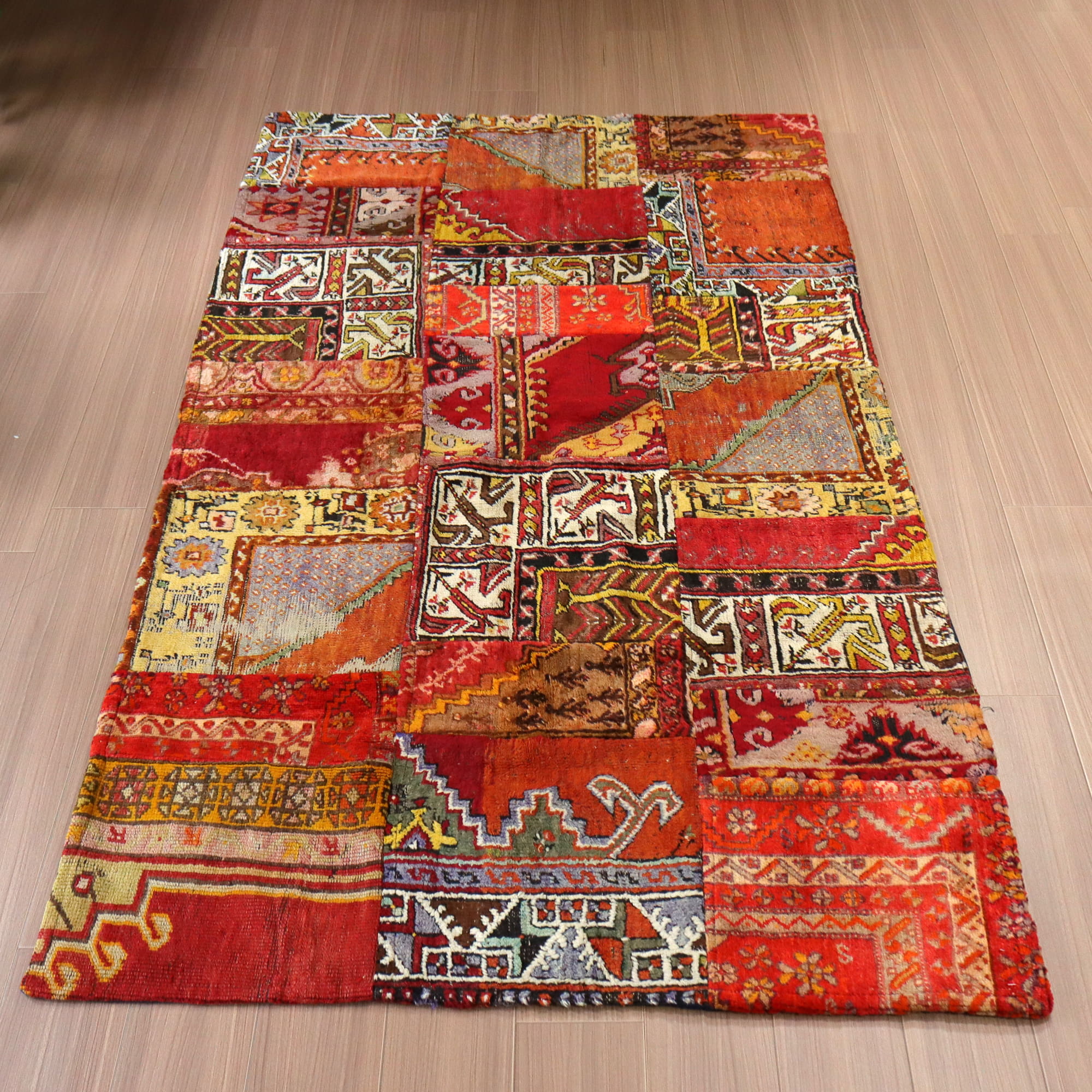 パッチワークラグ　トルコ手織り絨毯216×120cm アナトリアのヴィンテージラグ