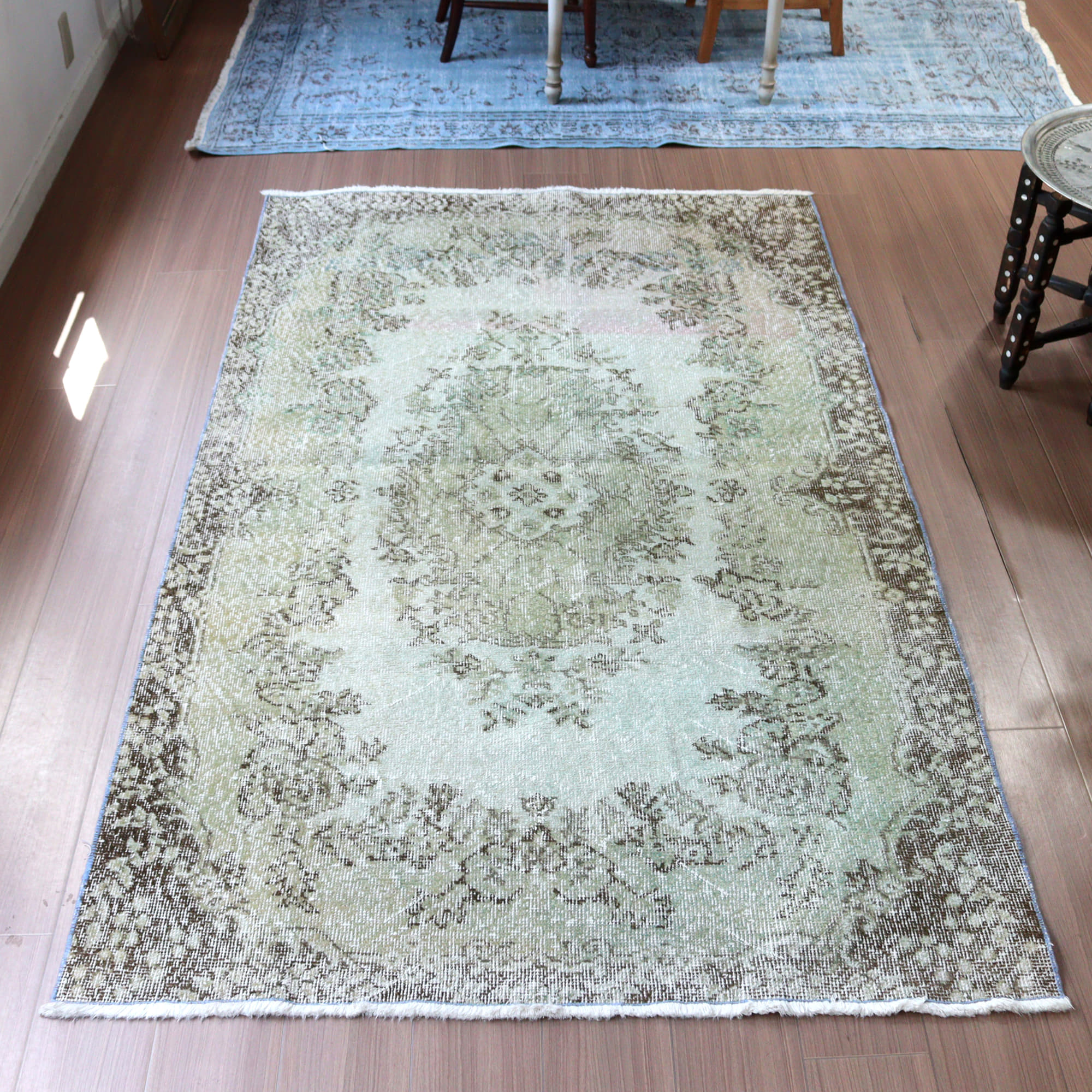オーバーダイド ヴィンテージラグ グレーグリーン202×122cm トルコ手織り絨毯 アップサイクル