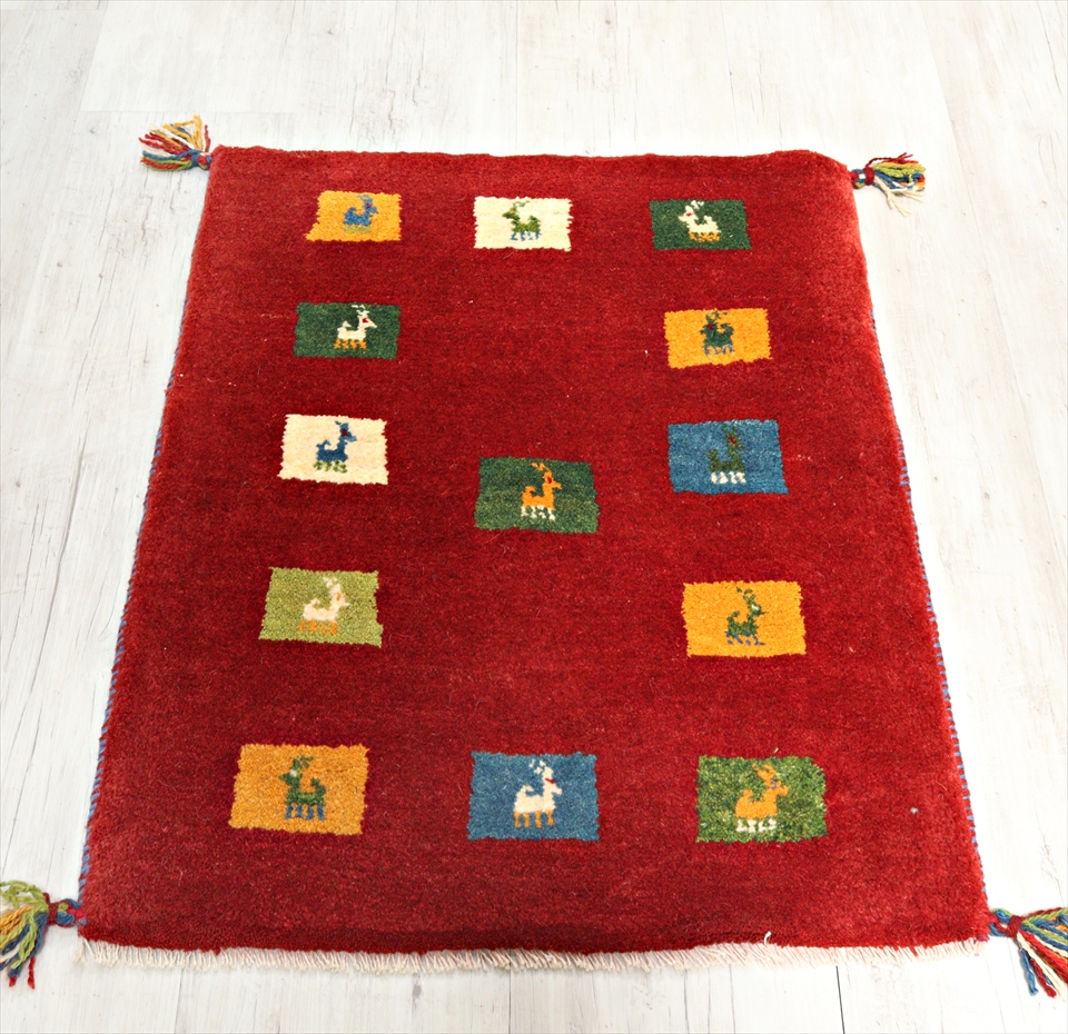 ギャッベ　玄関マットサイズ　イランカシュカイ族の手織りラグ87×65cm レッド　動物モチーフ