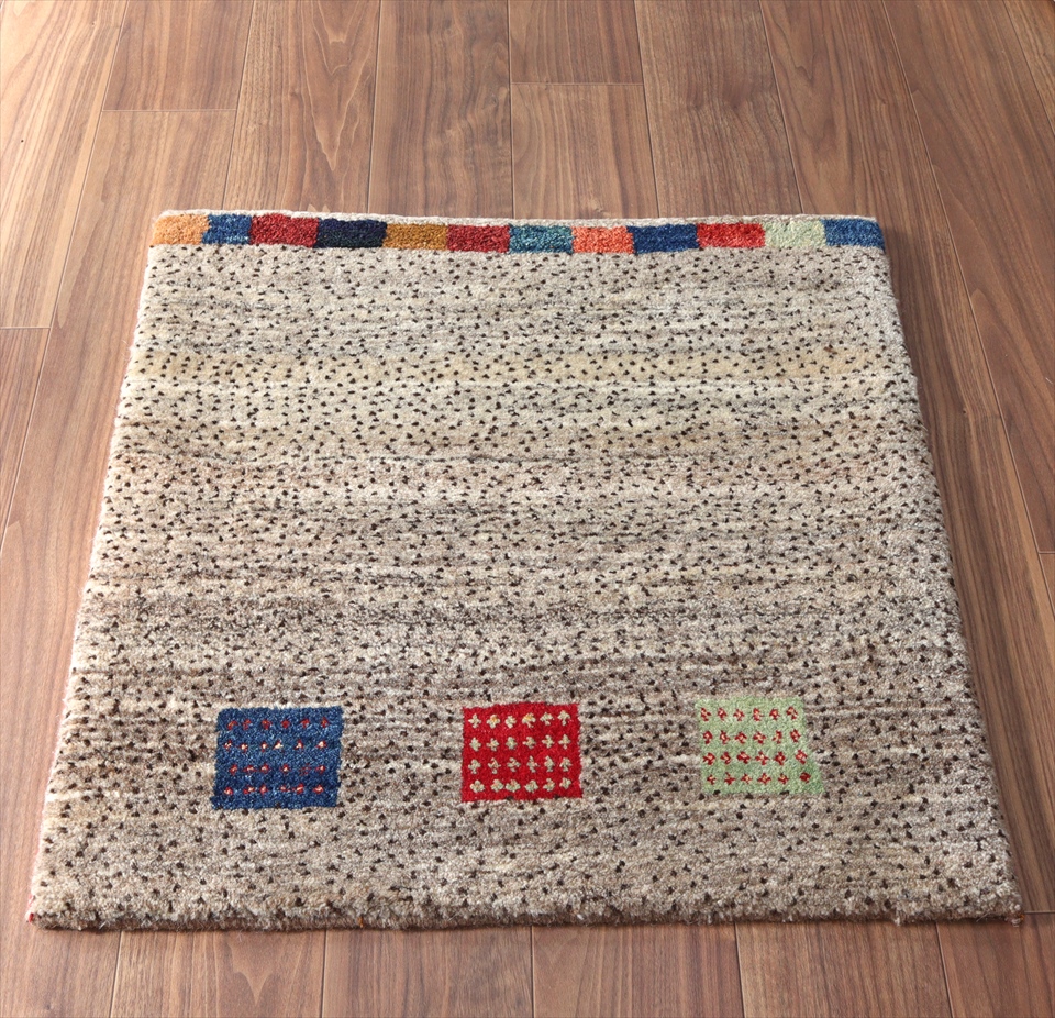 ギャッベ（ギャベ）カシュカイ族の手織りラグ76×73cm ナチュラルブラウングレー　ドットとカラフルタイル