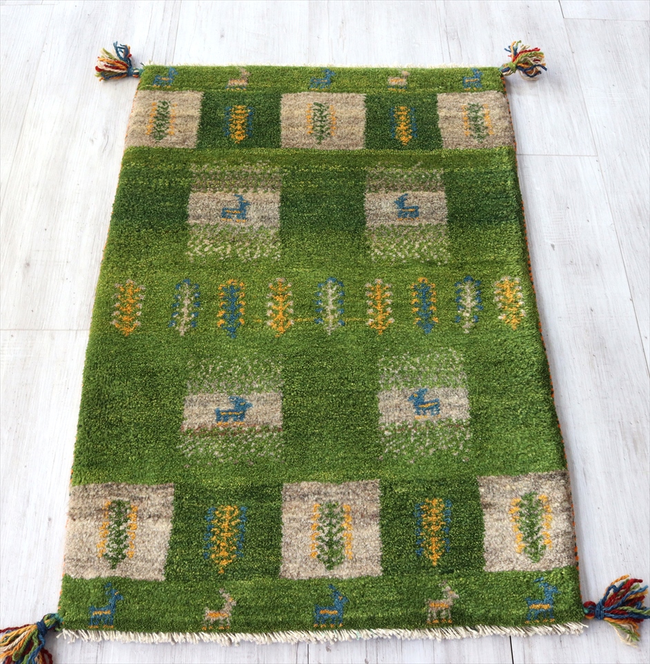 GABBEHギャッベ　遊牧民族の手織りラグ92×60cm 玄関マットサイズ/グリーン　ブラウンタイル