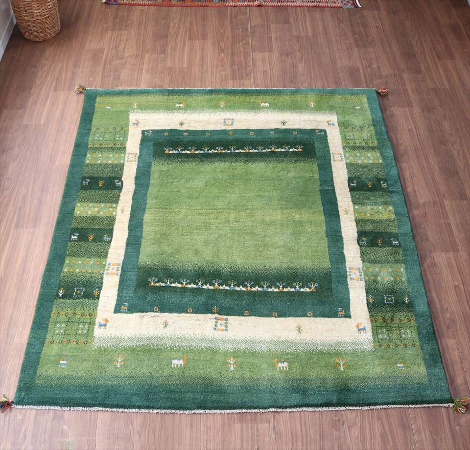 ギャッベ　厚みのあるふかふかな織り232×198cm グリーン　縁取りのあるデザイン