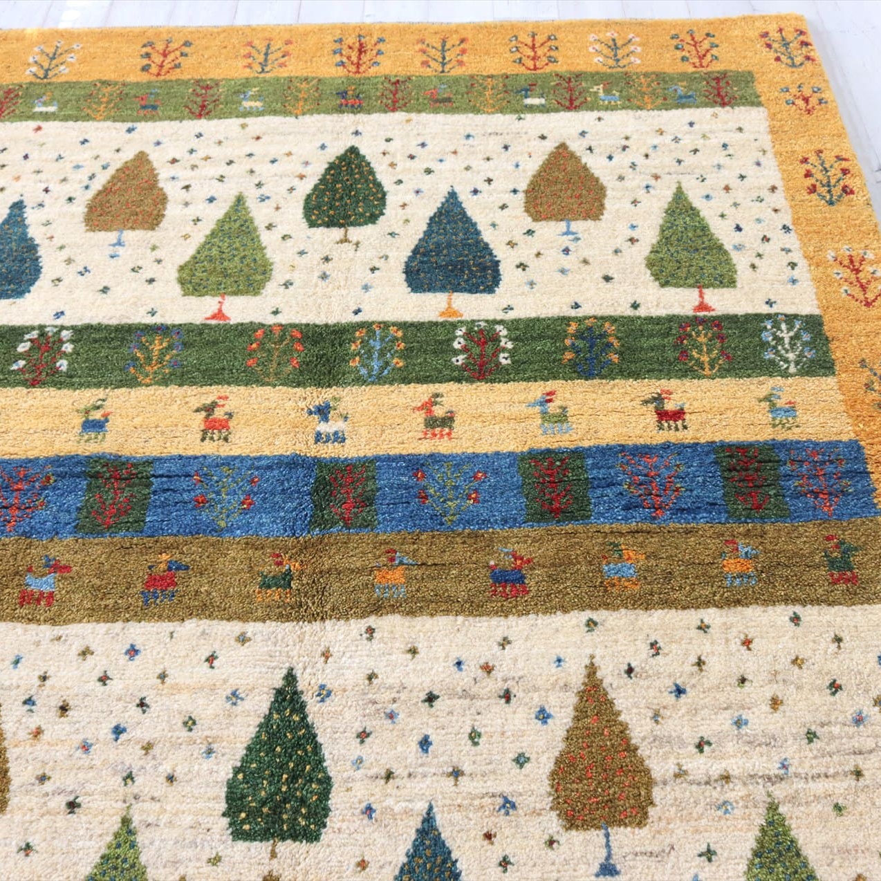 ギャッベ カシュカイ族の手織り194×150cm イエロー&グリーン シカと生命の樹