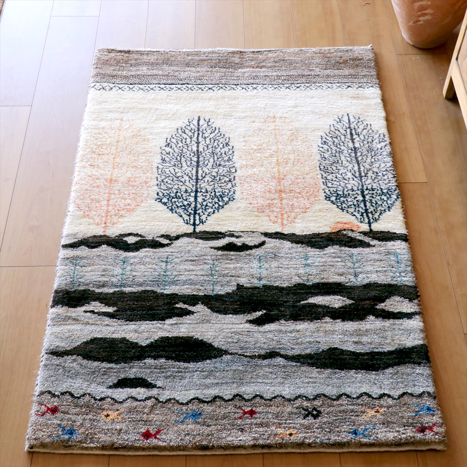 ギャッベ リズバフト 細かな織り116×80cm 旭日の草原　ナチュラルアイボリー＆グレー
