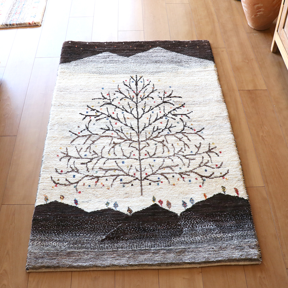 ギャッベ リズバフト 細かな織り127×80cm 生命の樹　ナチュラルアイボリー＆グレー