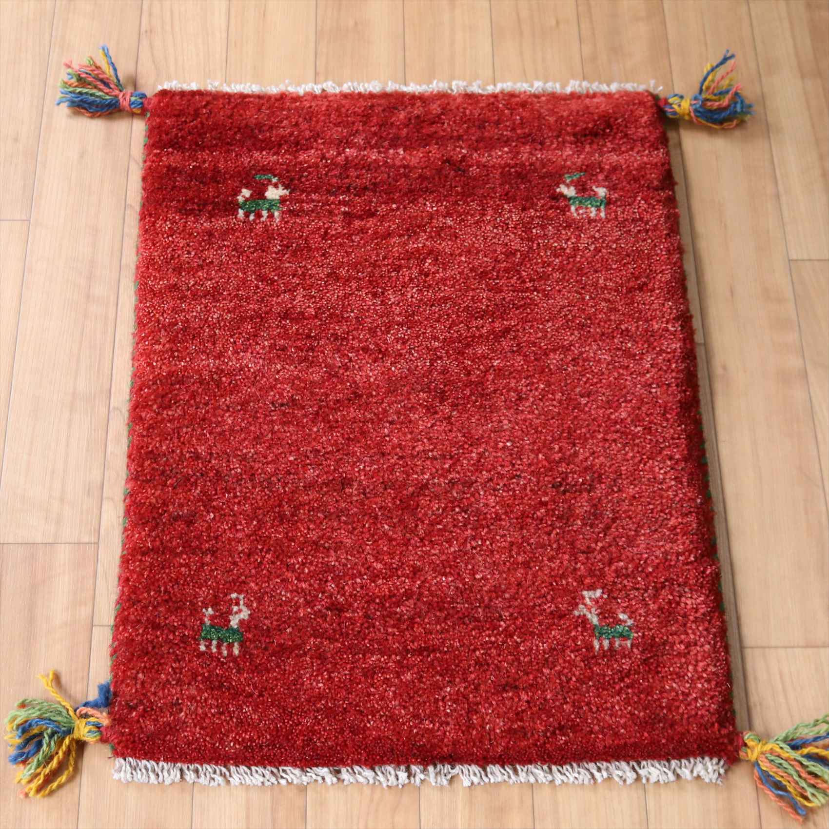 ギャッベ　ミニサイズ 58x42cm レッド 4匹の動物