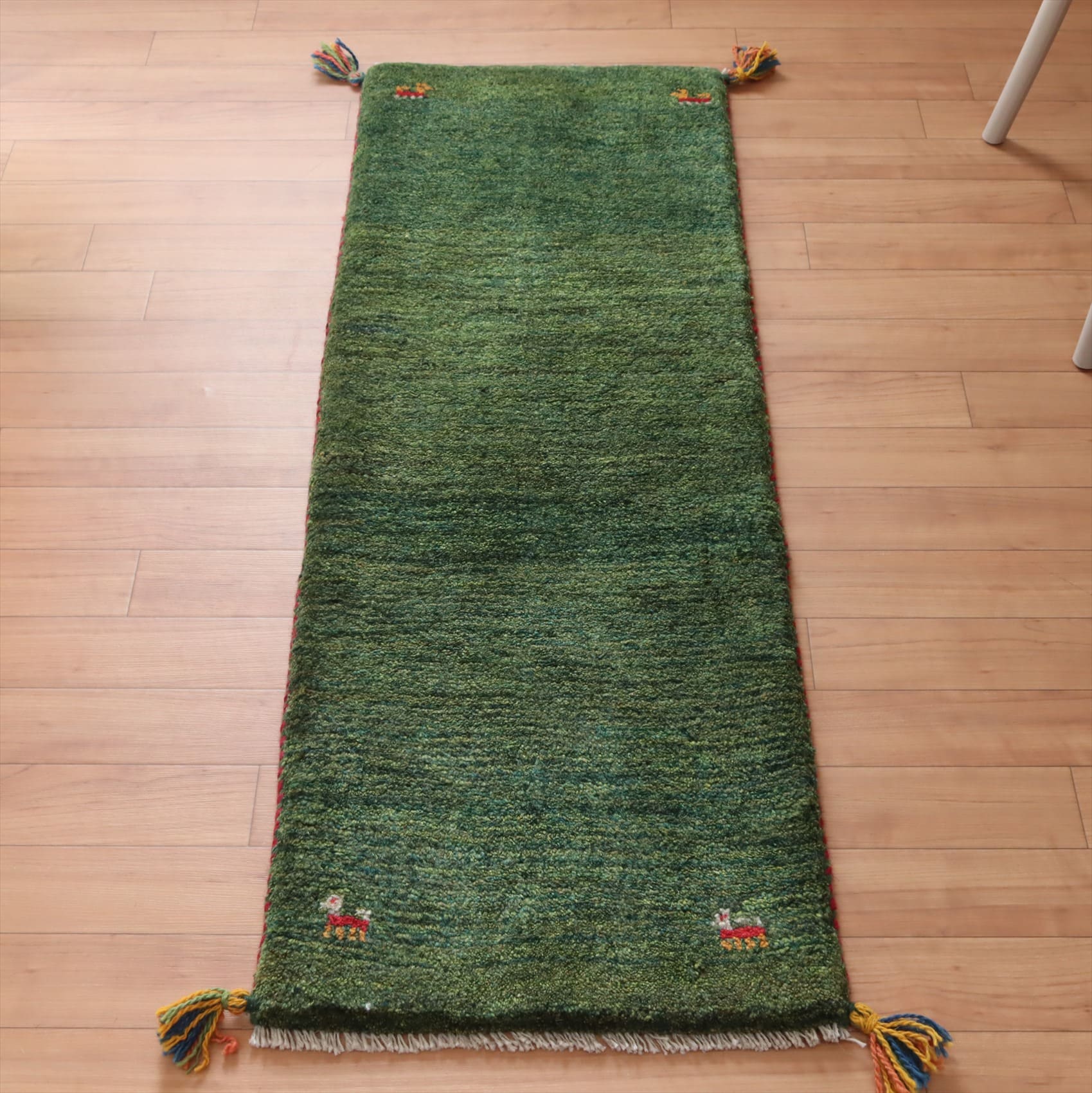 ギャッベ　カシュカイ族の手織りラグ117×40cm シンプルデザイン グリーン