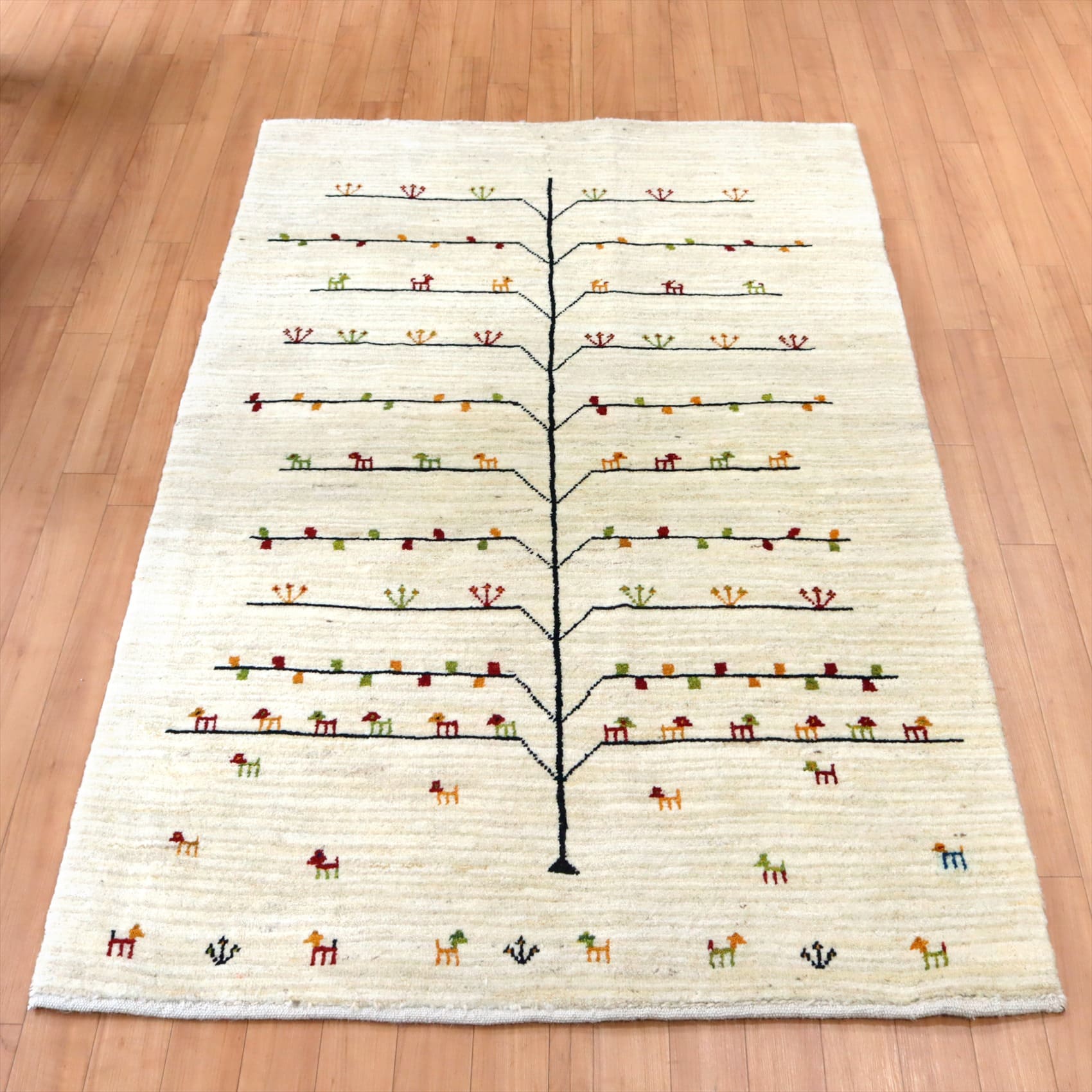 ギャッベ　ノマド　イラン　手織りラグ165×103cm ナチュラルアイボリー　生命の樹