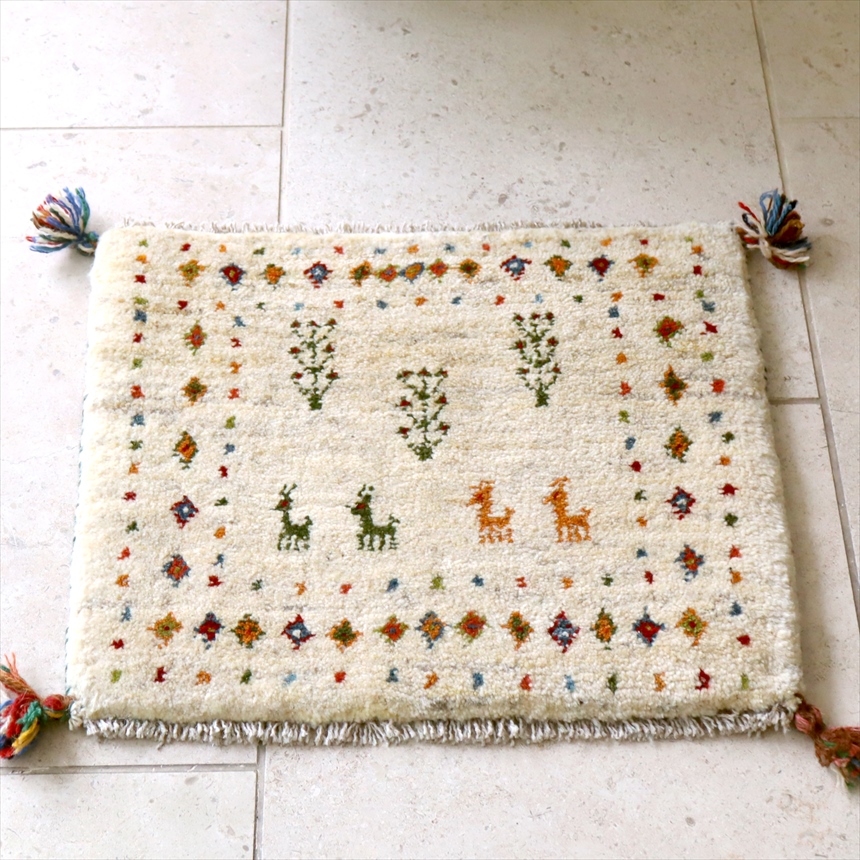 イラン ギャッベ44×50cm 遊牧民の手織りラグ　座布団サイズ