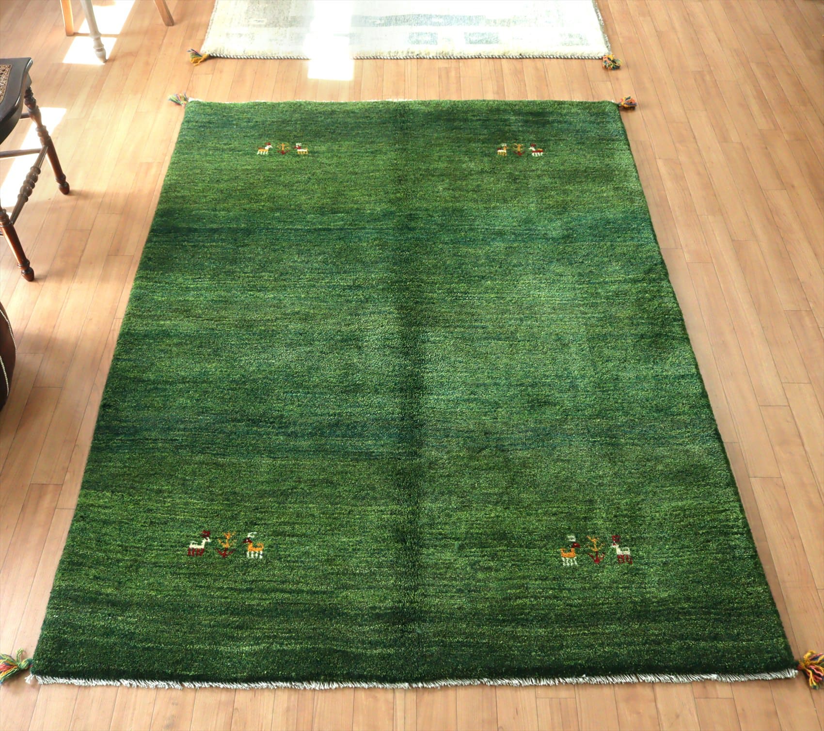 イランの手織りラグ ギャッベ201×145cm グリーン シンプルモチーフ