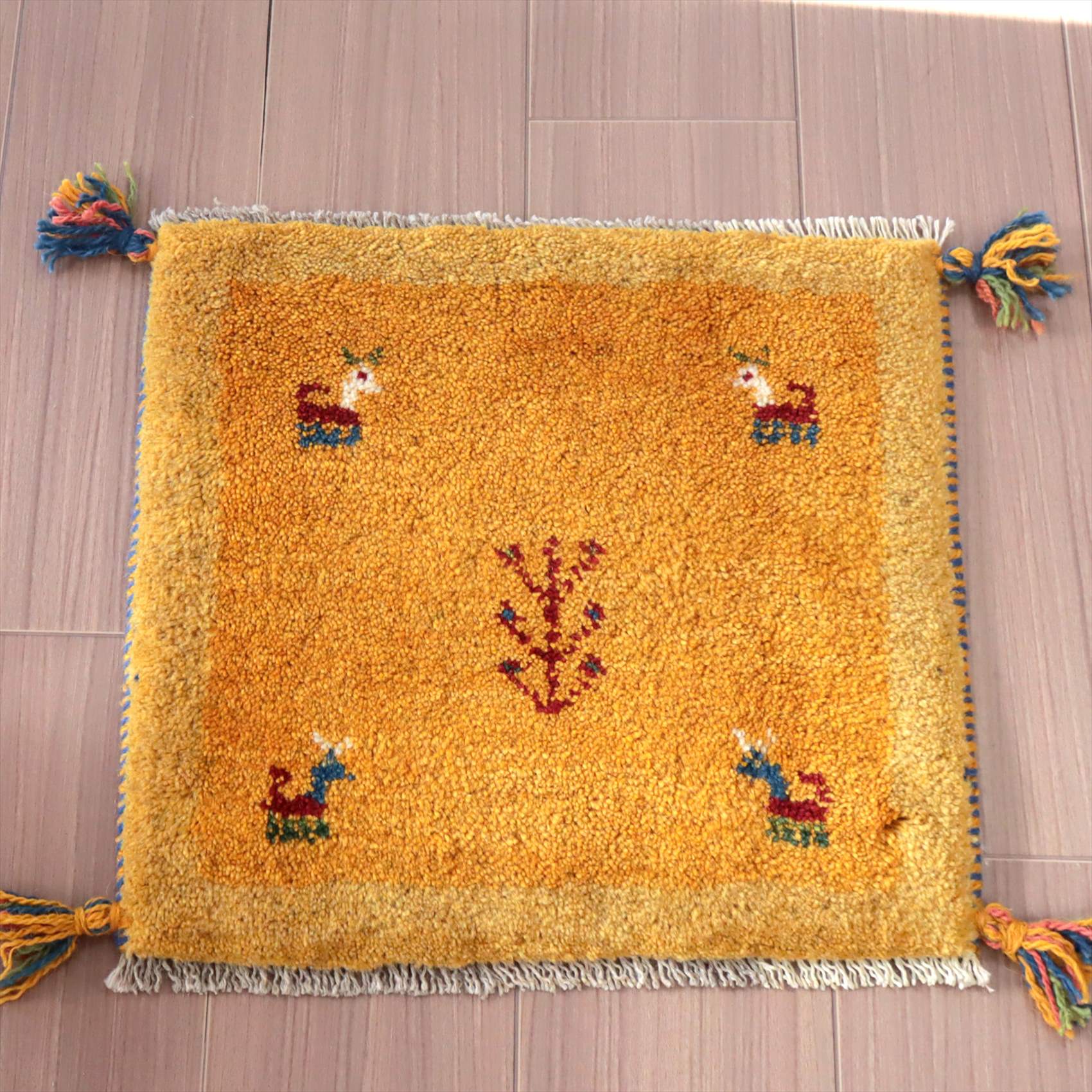 遊牧民の手織りギャッベ　38×43cm イラン産　イエロー