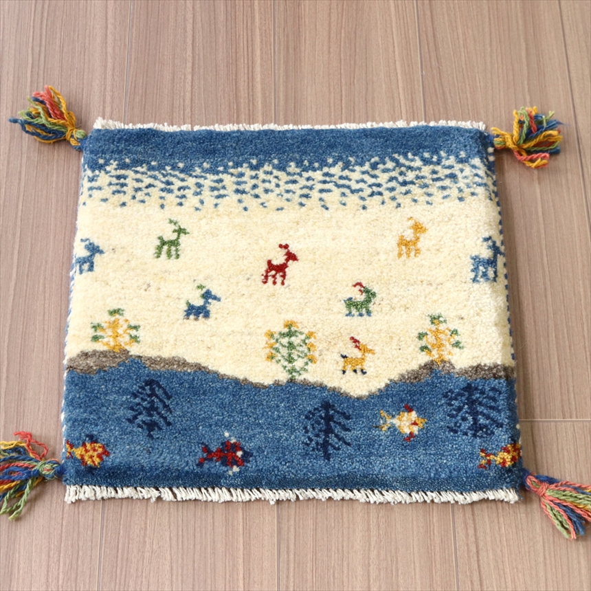 ギャッベ 遊牧民の手織りラグ39×41cm 動物と生命の樹と魚