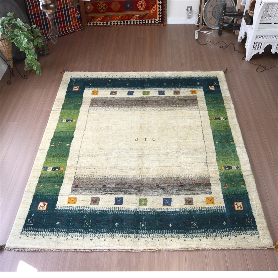 イラン　カシュカイ族　手織りギャッベ245×205cm ナチュラル/グリーングラデーション