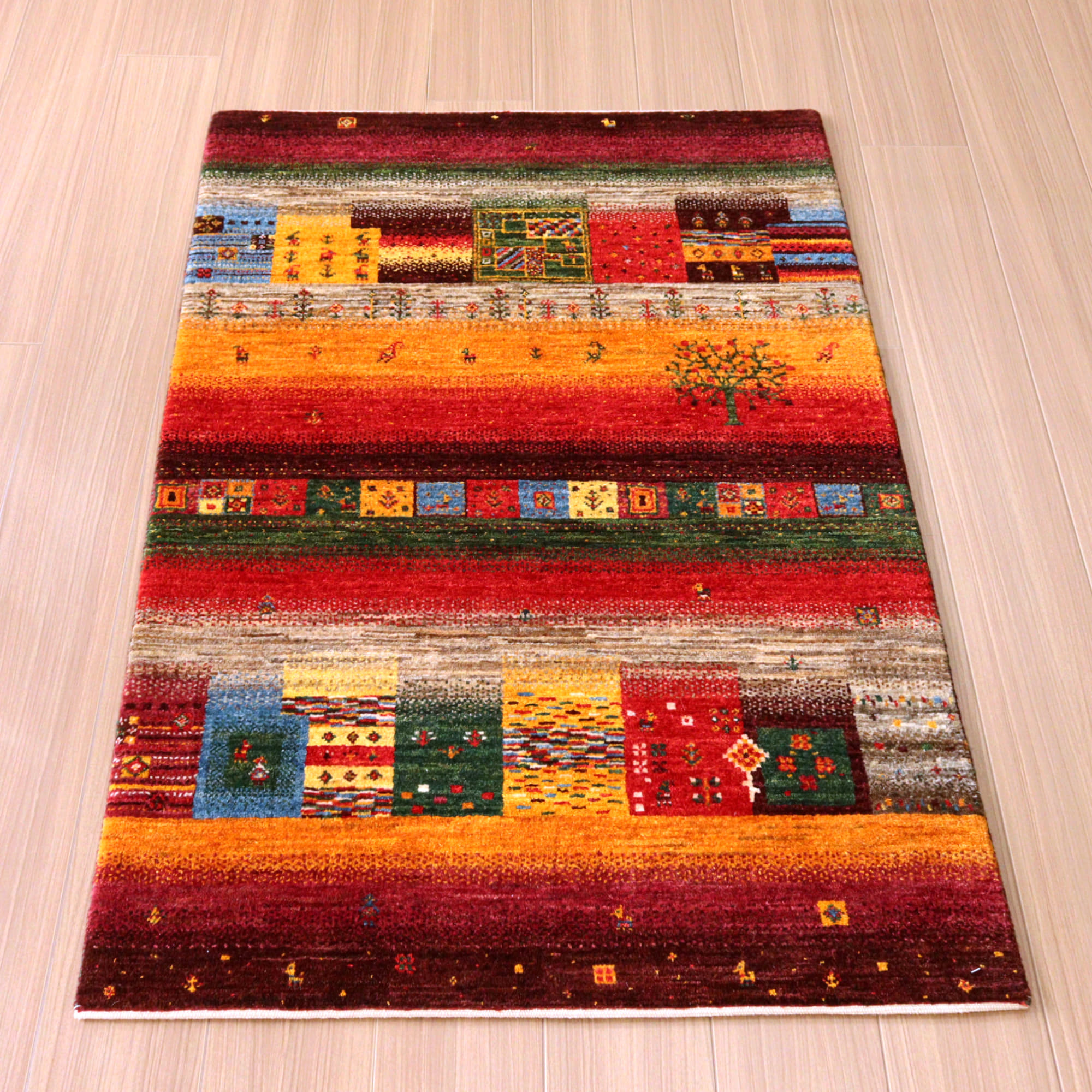ギャッベ リズバフト　細かな織り132×86cm レッド＆オレンジ イランの手織りラグ
