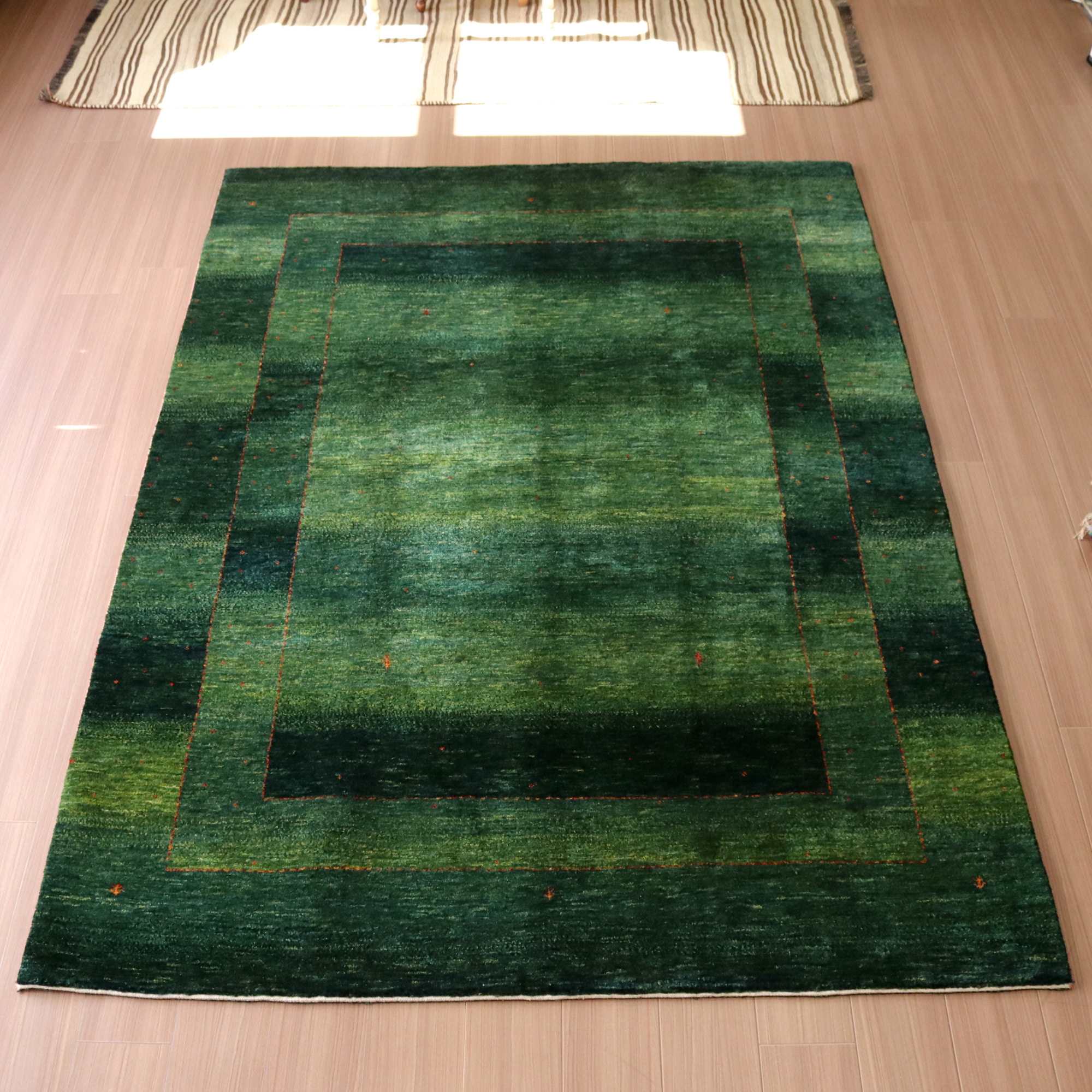 ギャッベ ロリアタシュ237×169cm グリーングラデーション 最高級の細かな織り