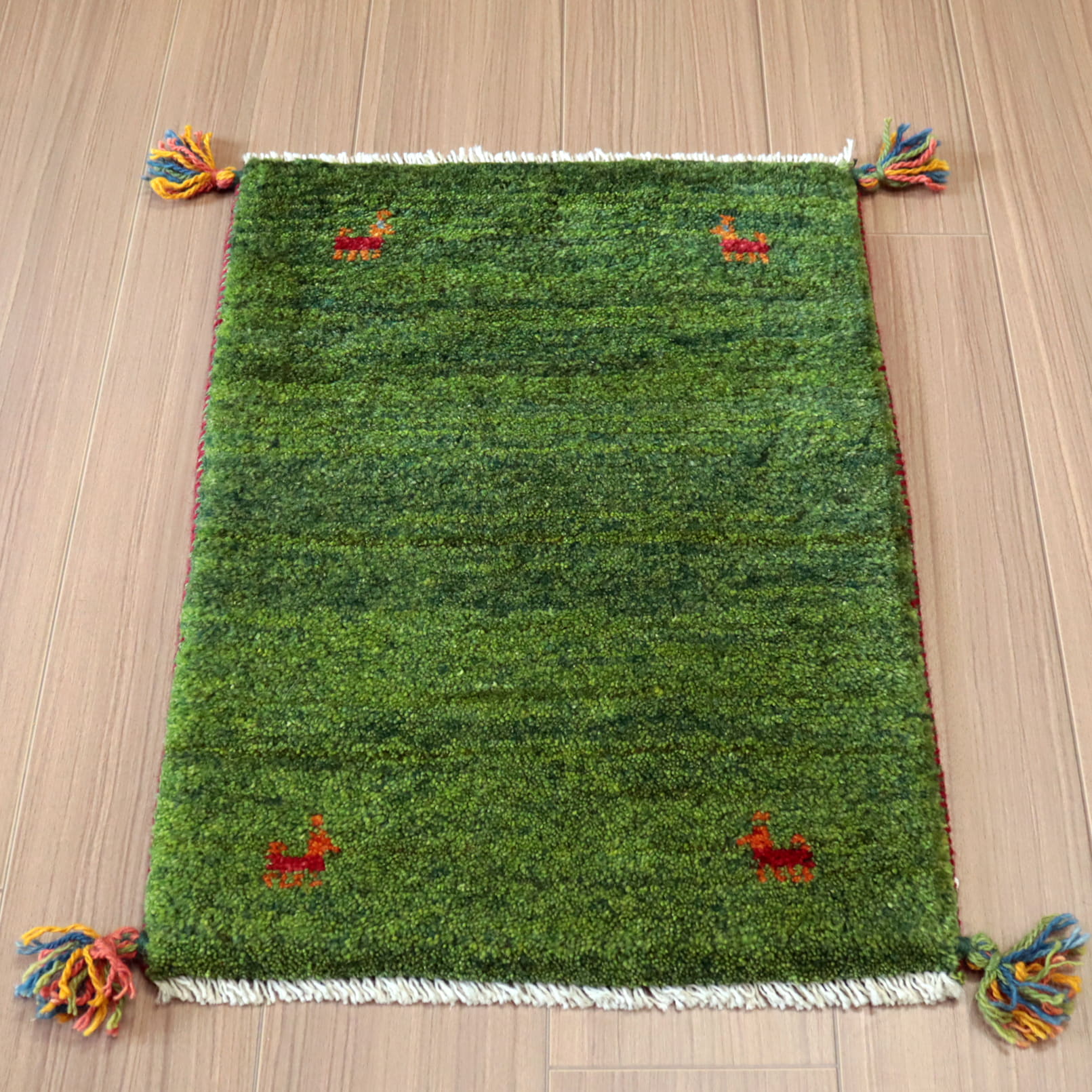 ギャッベ ふかふか イラン産　手織り60×43cm グリーン　無地　シンプル