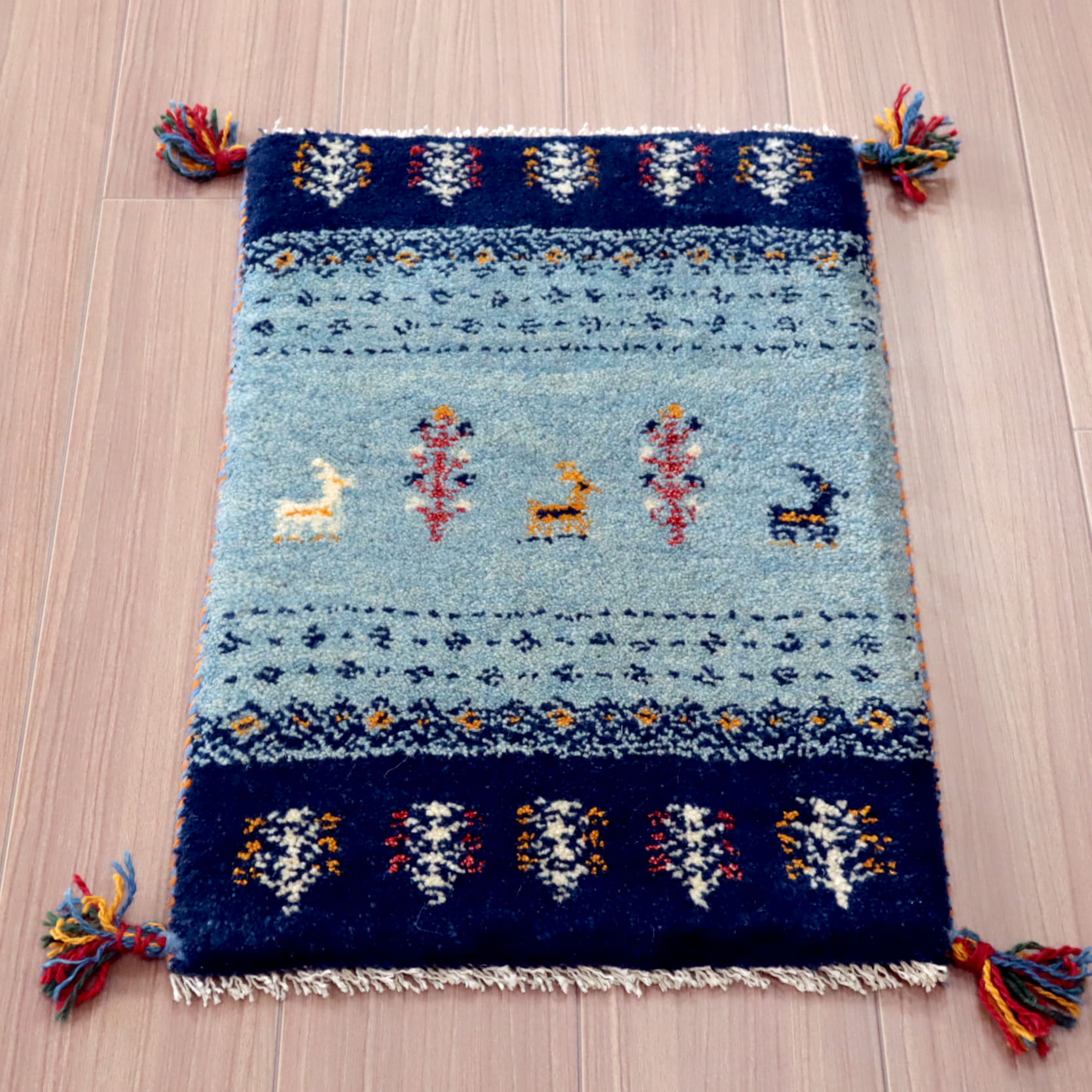 ギャッベ　手織り　イランの遊牧民59×39cm ブルー　ネイビー　動物と草花