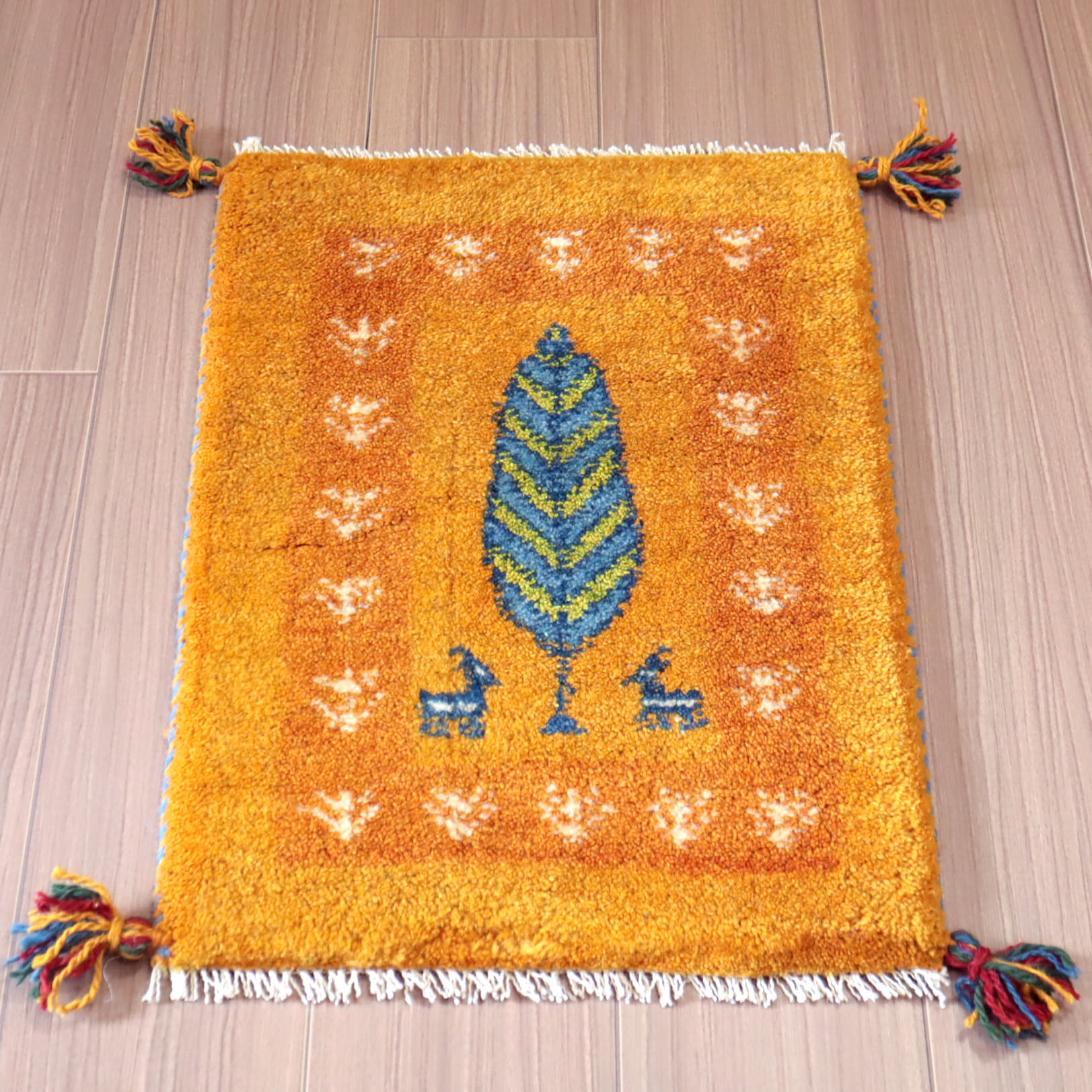 イラン産手織りギャッベ　ギャベ　ミニサイズ56×39cm イエロー　オレンジ　生命の樹