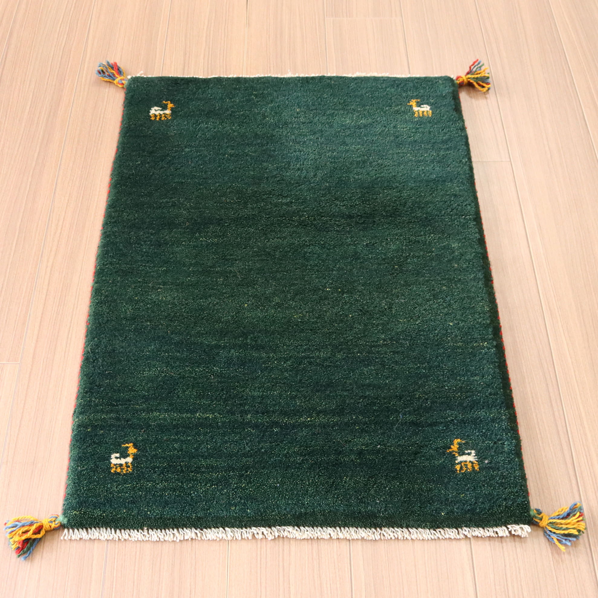 ギャッベ カシュカイ族の手織りラグ88×60cm イラン産　グリーン