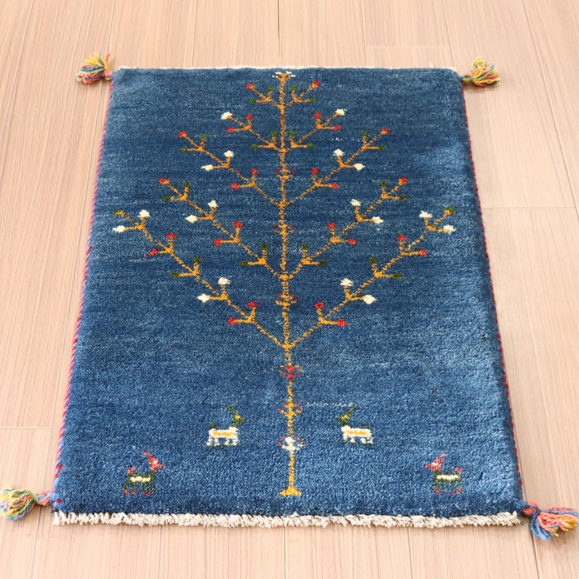 ギャベ　イラン製手織りラグ　玄関マット86×60cm 生命の樹　ブルー