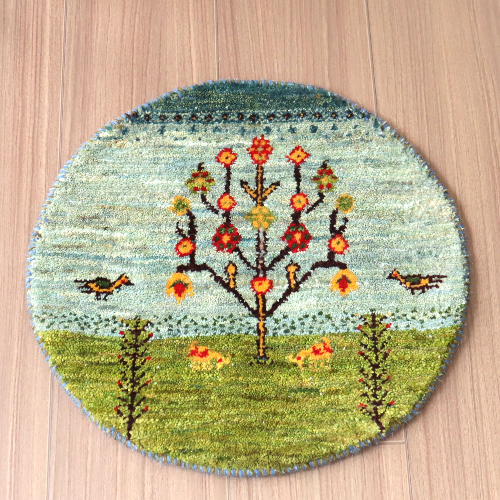 ギャッベ 円形　イラン産手織りギャベ φ40cm プラムツリー　生命の樹