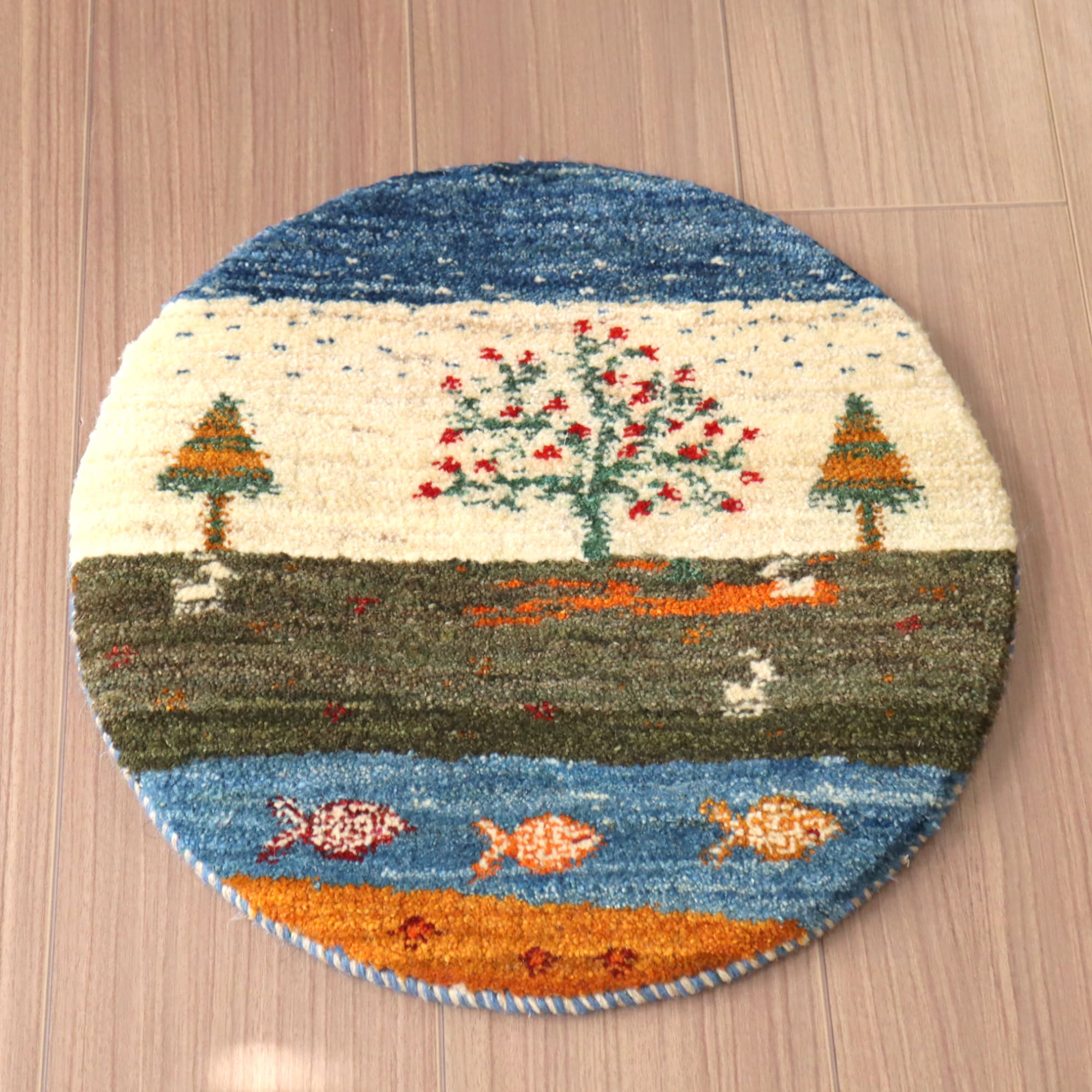 ギャッベ 円形　イラン産手織りギャベ φ40cm ザクロの樹の風景