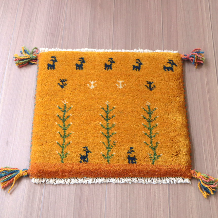 ギャッベ イラン産手織りラグ40×41cm 座布団サイズ　動物と草花　オレンジ