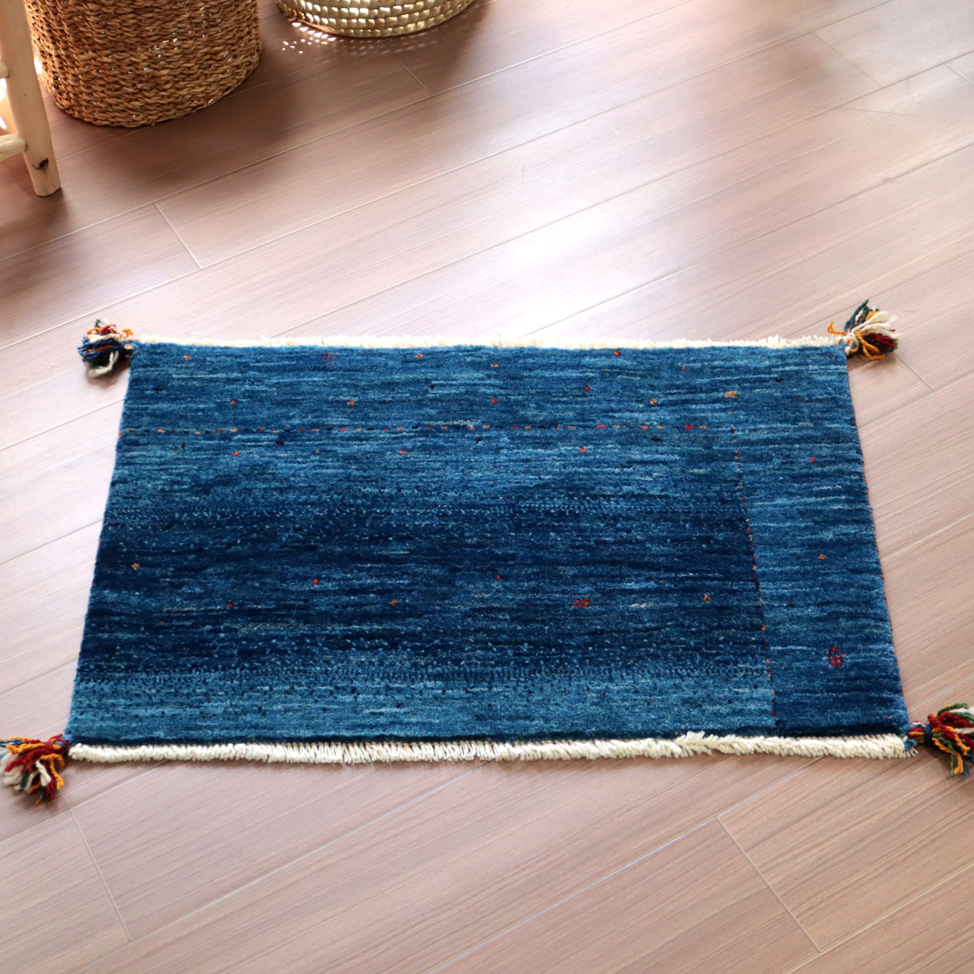 ロリアタシュ LoriAtash　手織りギャッベ51×78cm ブルーグラデーション　最上級の細かな織り