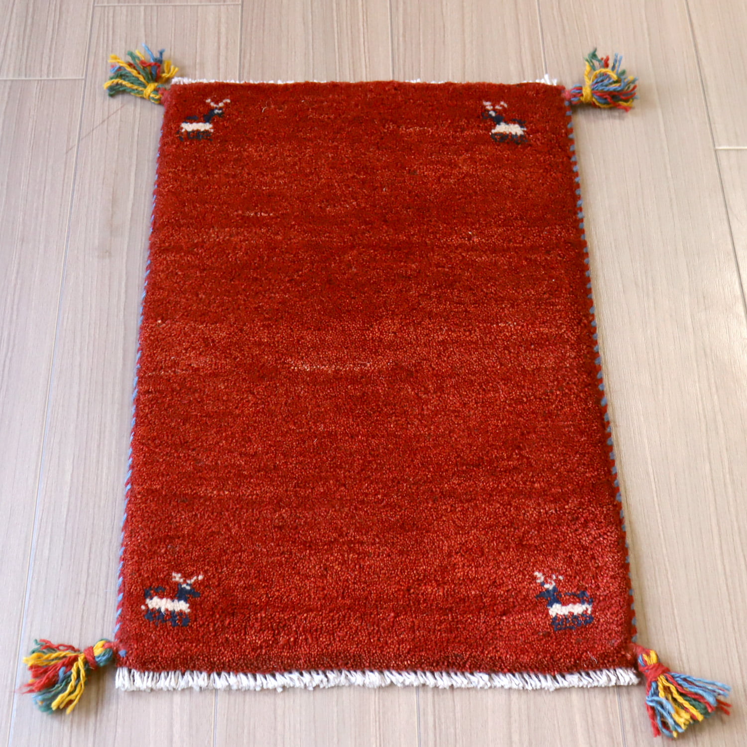 ギャッベ 手織り イラン産 60x40cm レッド　赤　シンプル　無地