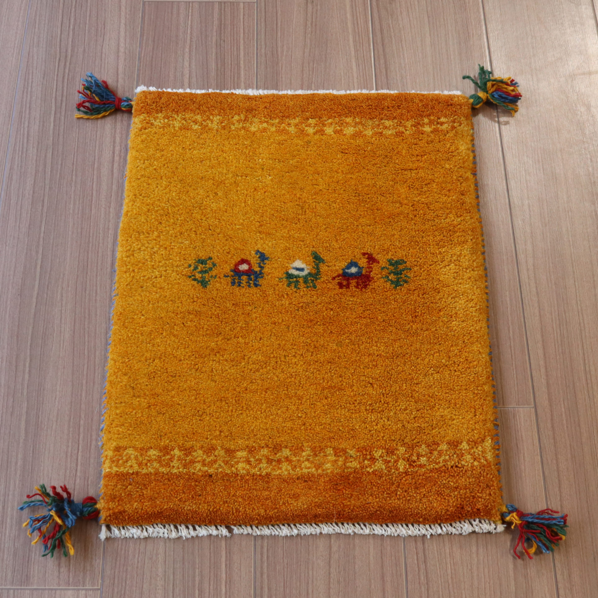 ギャッベ イランの手織りラグ GABBEH 58x42cm ラクダ