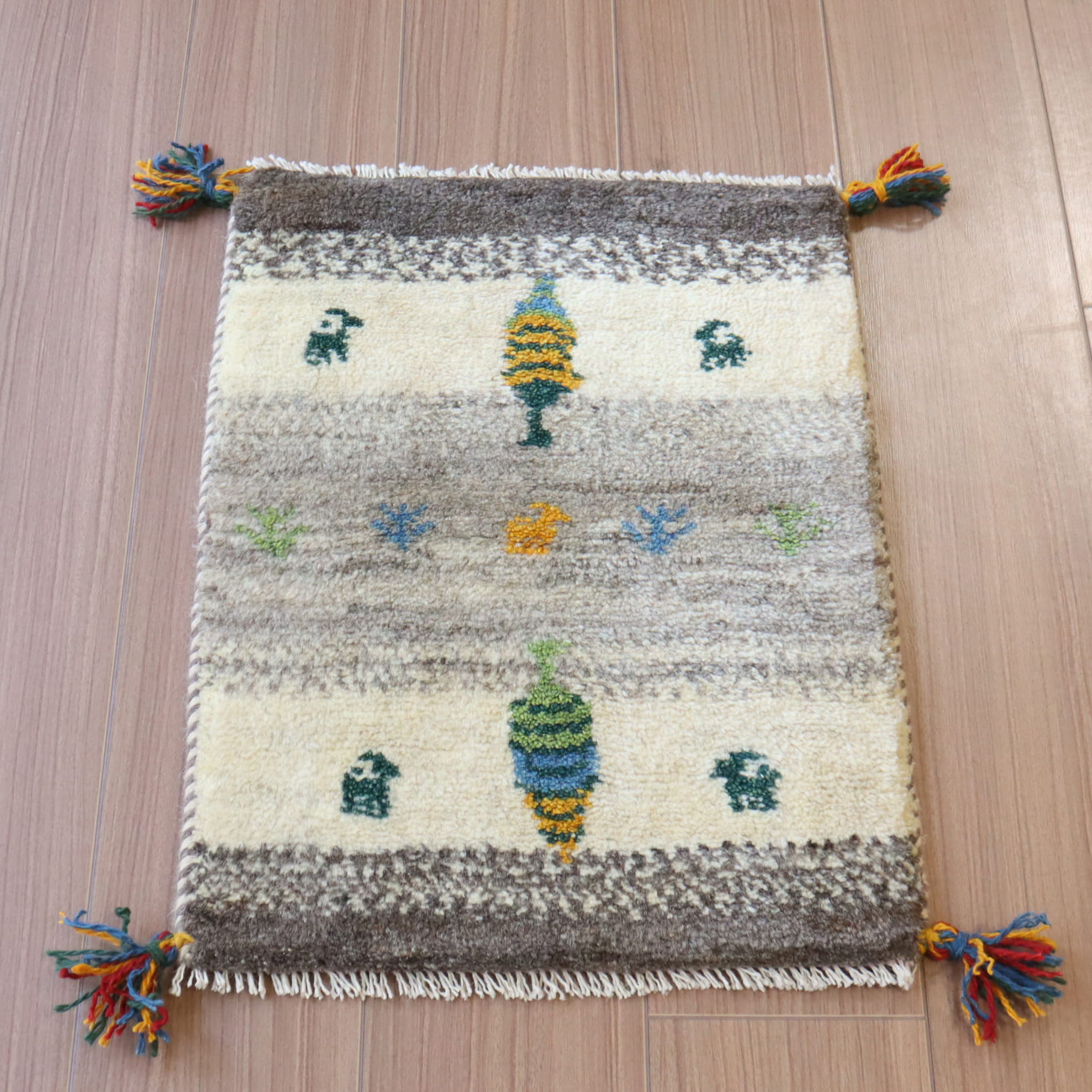 ギャッベ イランの手織りラグ GABBEH 58x41cm ナチュラルアイボリー