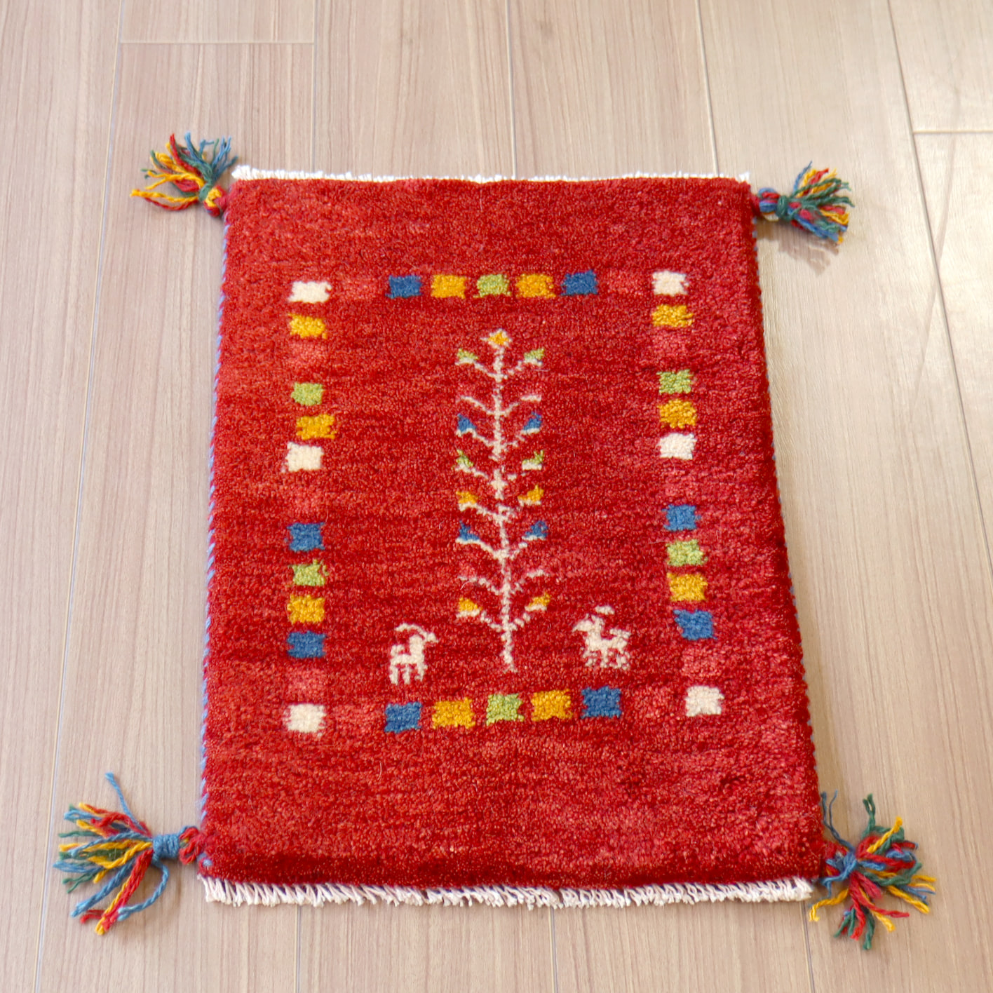 【15%OFF】ギャッベ ミニギャベ イラン　 56x38cm レッド　カラフルタイル