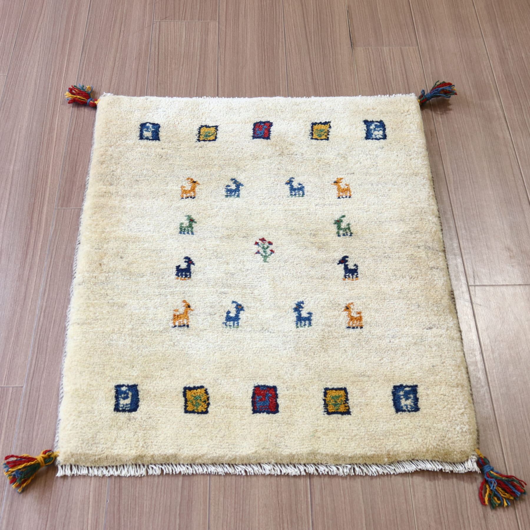 【15%OFF】ギャッベ イラン産手織り 87x65cm ナチュラルアイボリー 玄関マット