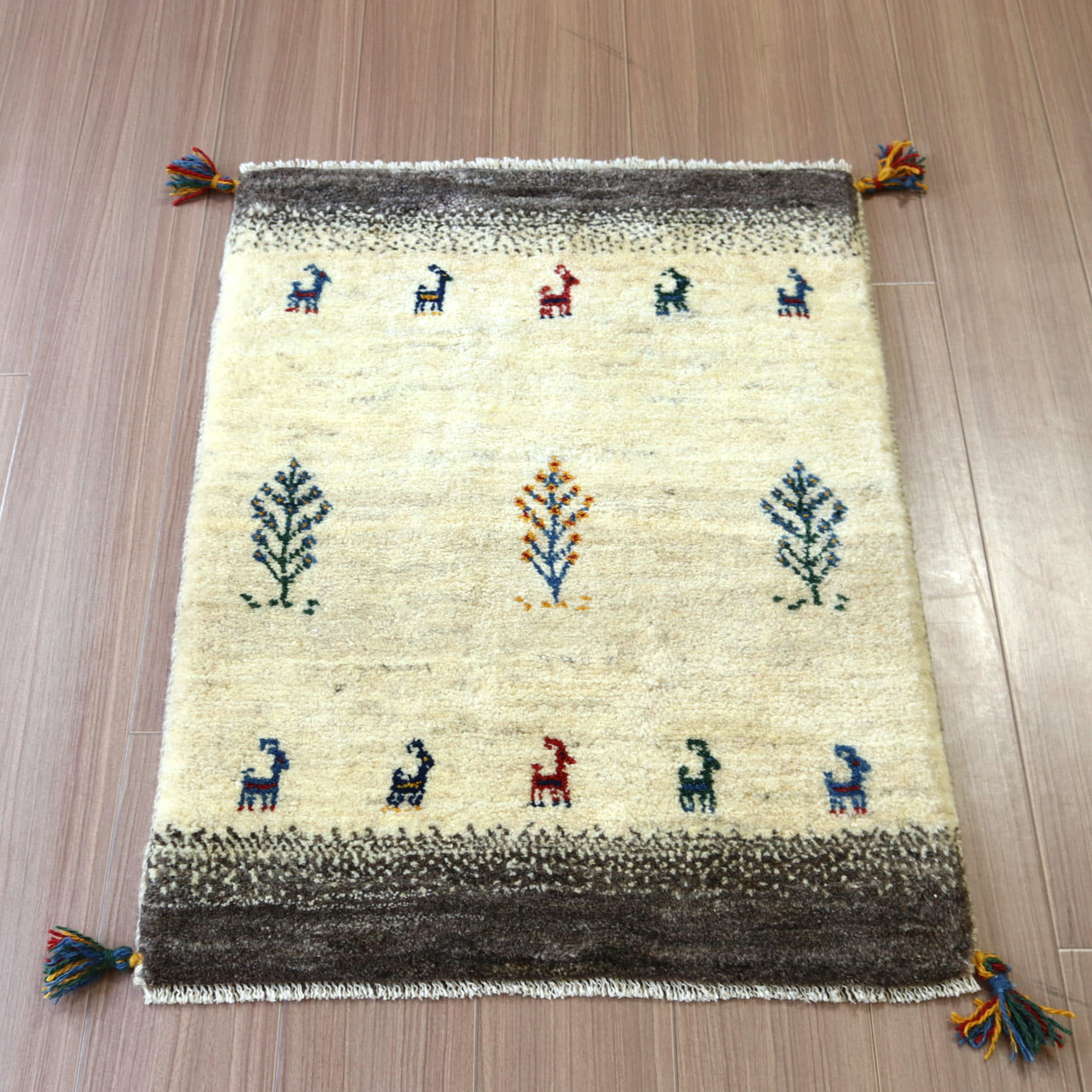 【15%OFF】ギャッベ イラン産手織り 90x66cm 玄関マット　アイボリー＆グレー