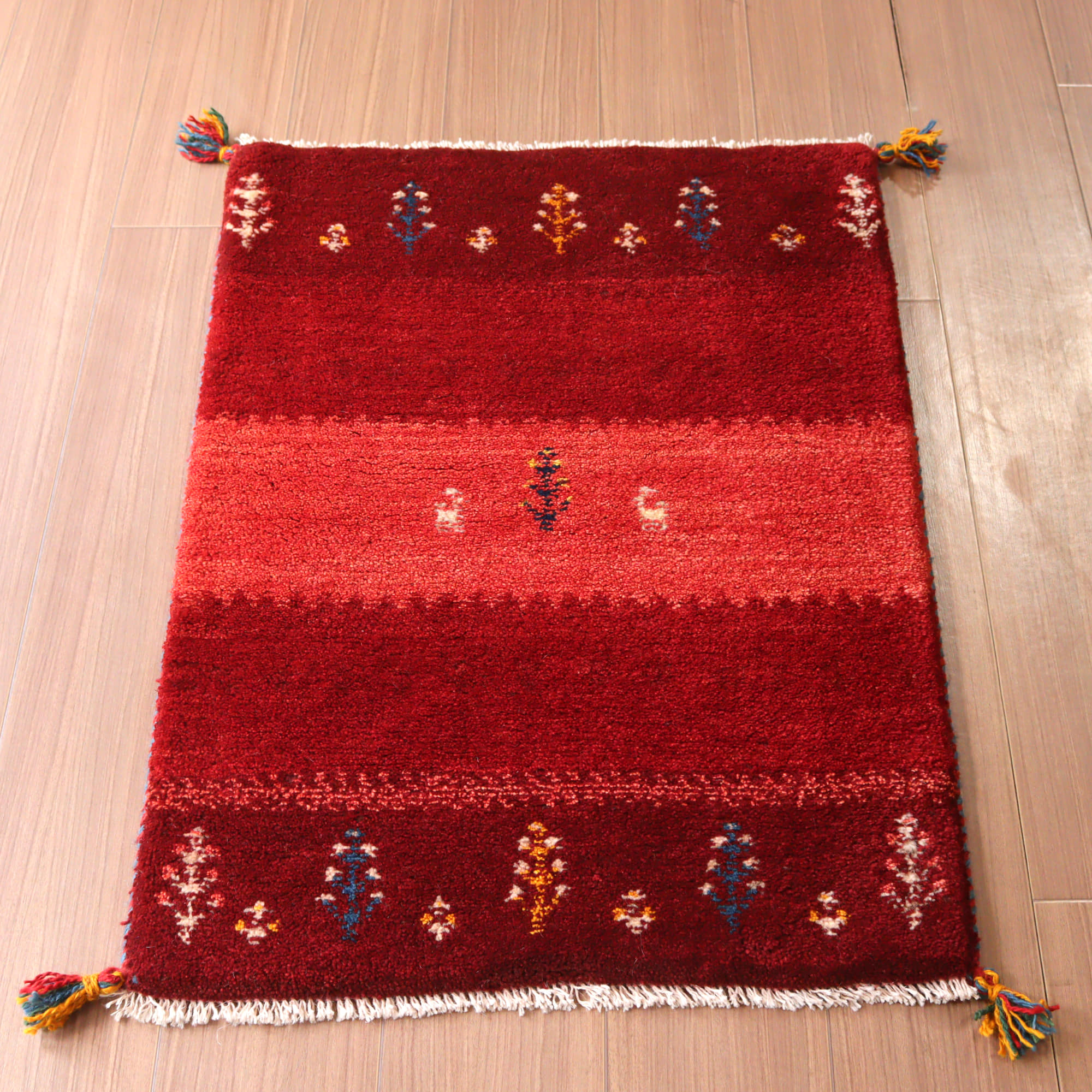 【15%OFF】ギャッベ 手織り イラン産 88x62cm レッド 羊と植物