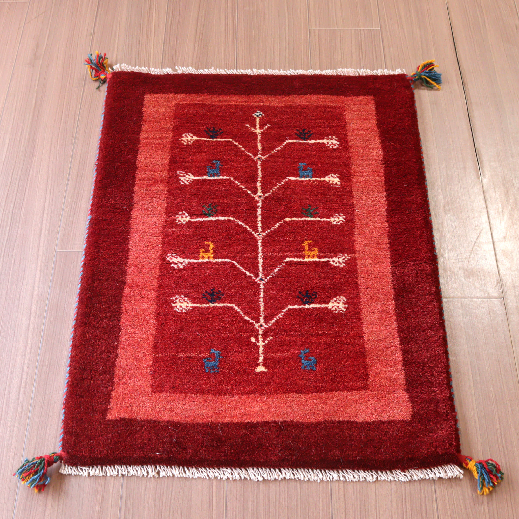 【15%OFF】ギャッベ 手織り イラン産 88x62cm 生命の木 レッド