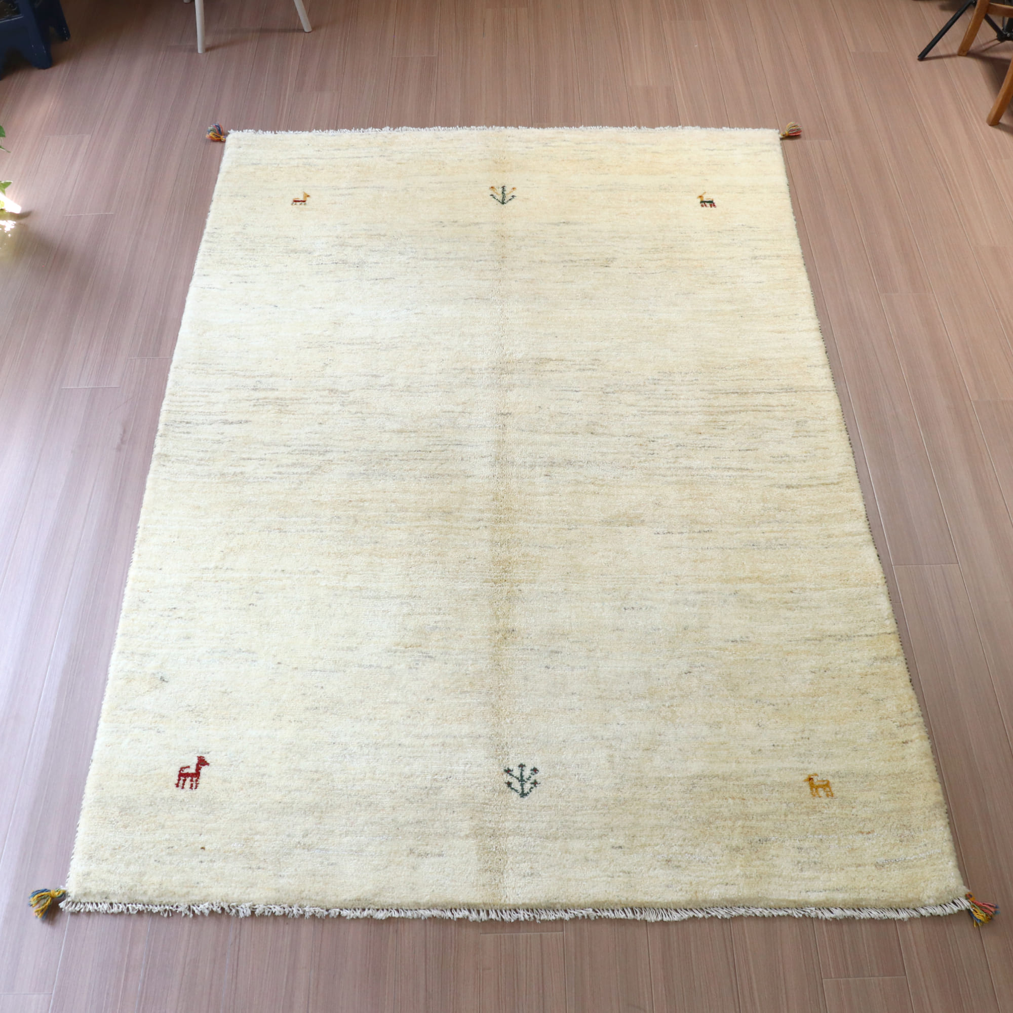 ギャベ ギャッベ イラン産手織り  243x167cm ナチュラルアイボリー　無地　シンプル　動物モチーフ