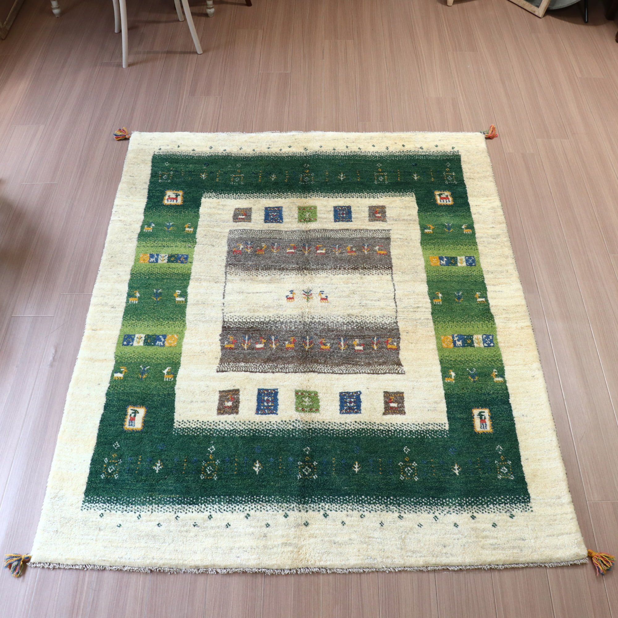 ギャベ ギャッベ イラン産手織り  192x150cm アイボリー　グリーングラデーション