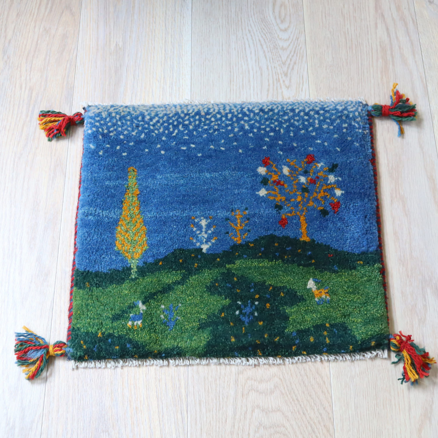 ギャッベ イラン産手織り 座布団サイズ 39x43cm 風景デザイン