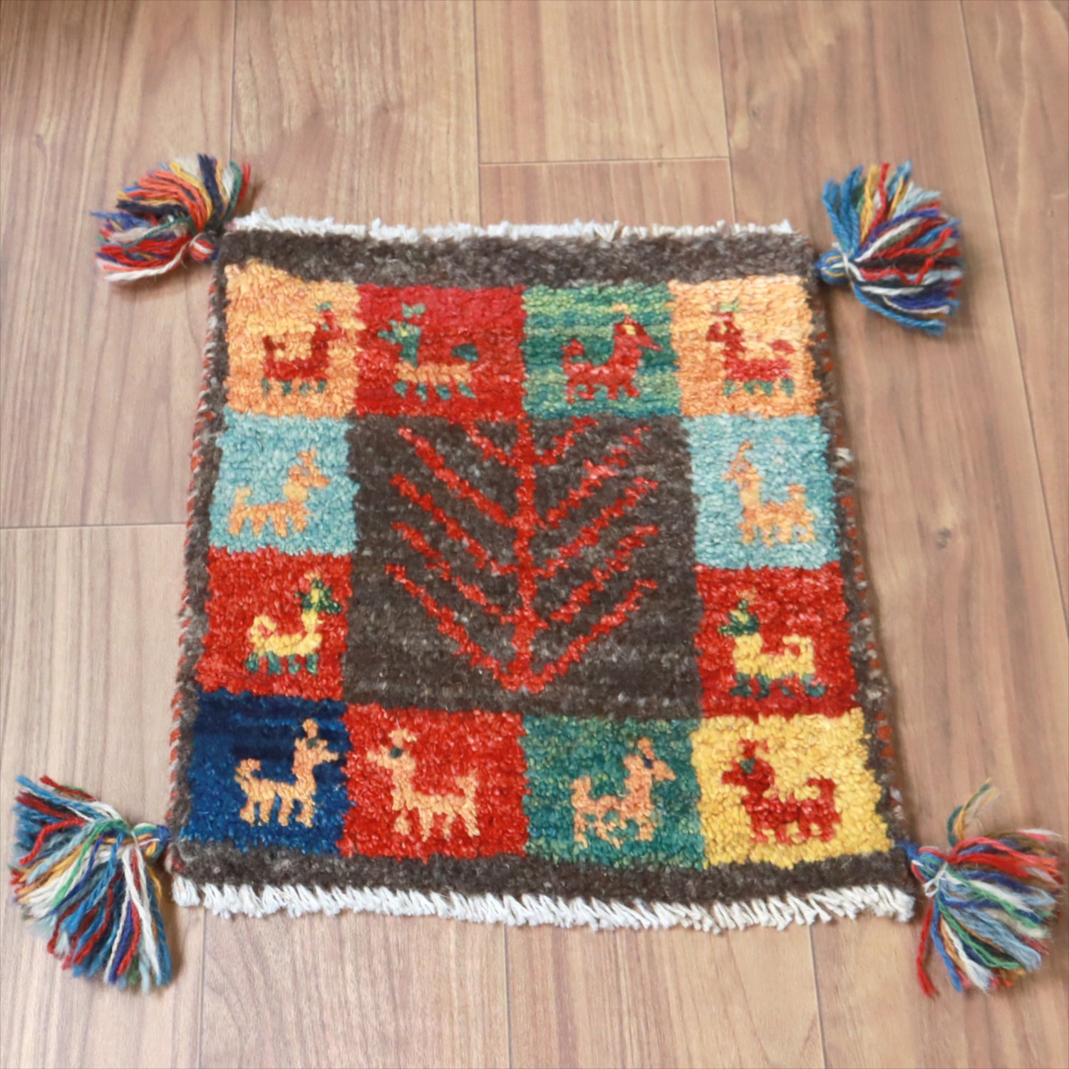 ギャッベ イラン産手織り 座布団サイズ 39x37cm