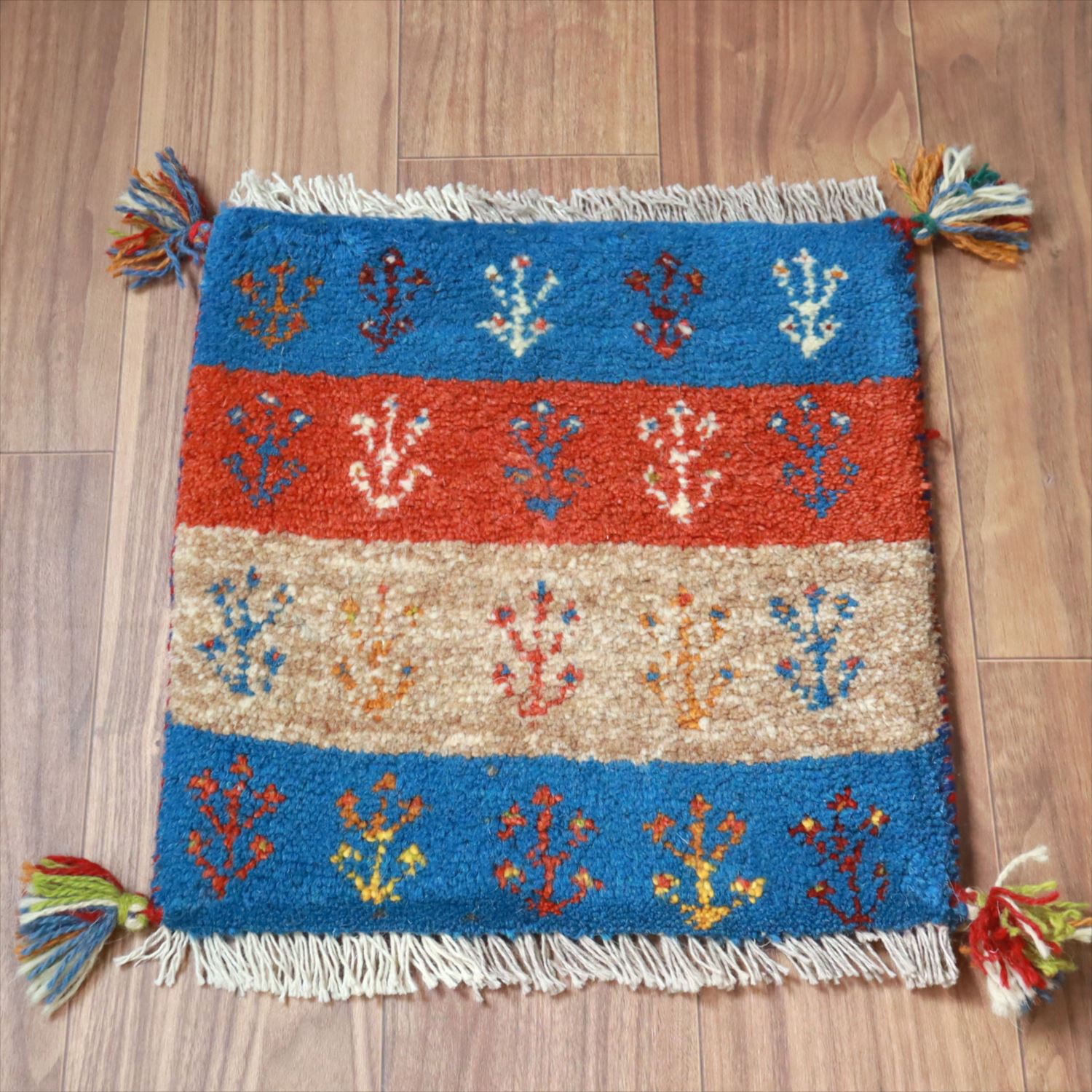 ギャッベ イラン産手織り 座布団サイズ 40x39cm