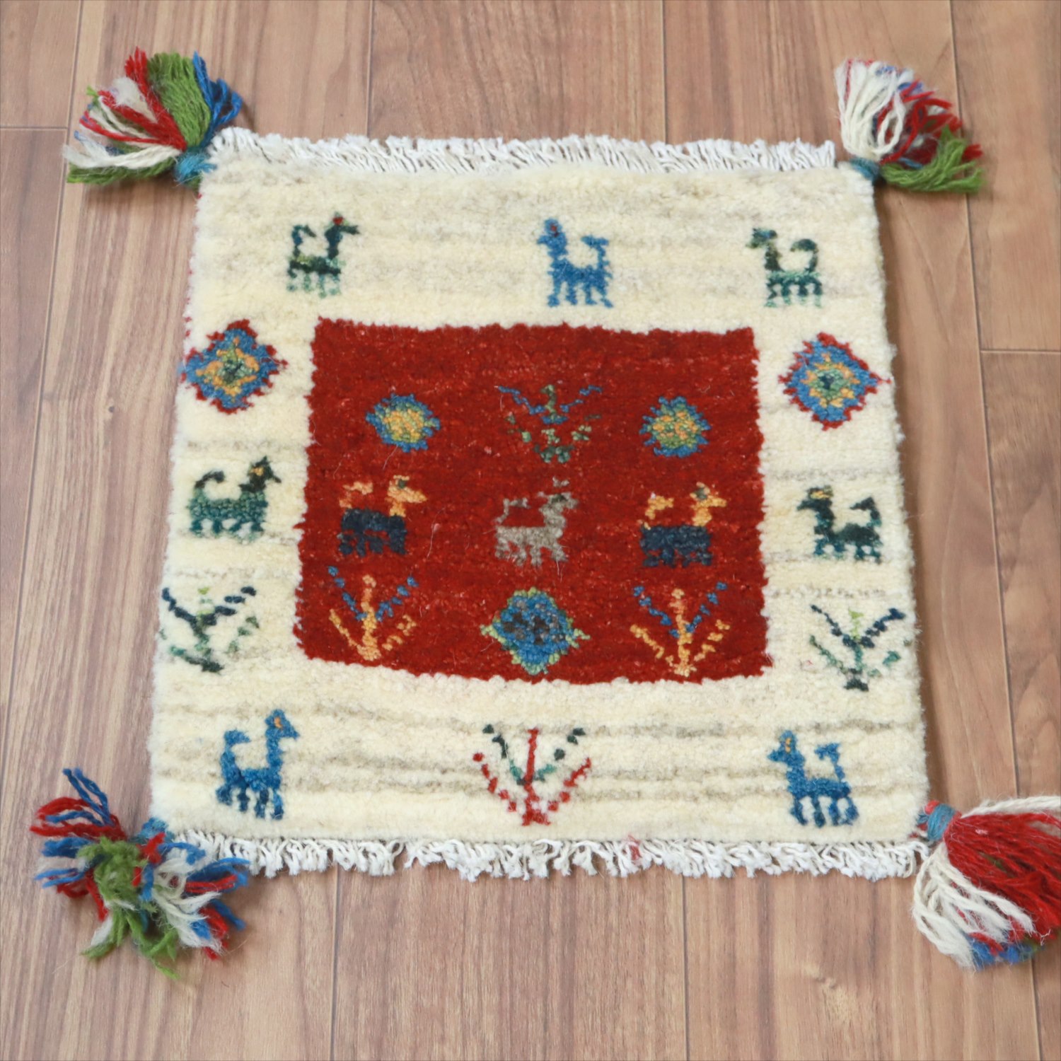 ギャッベ イラン産手織り 座布団サイズ 36x34cm